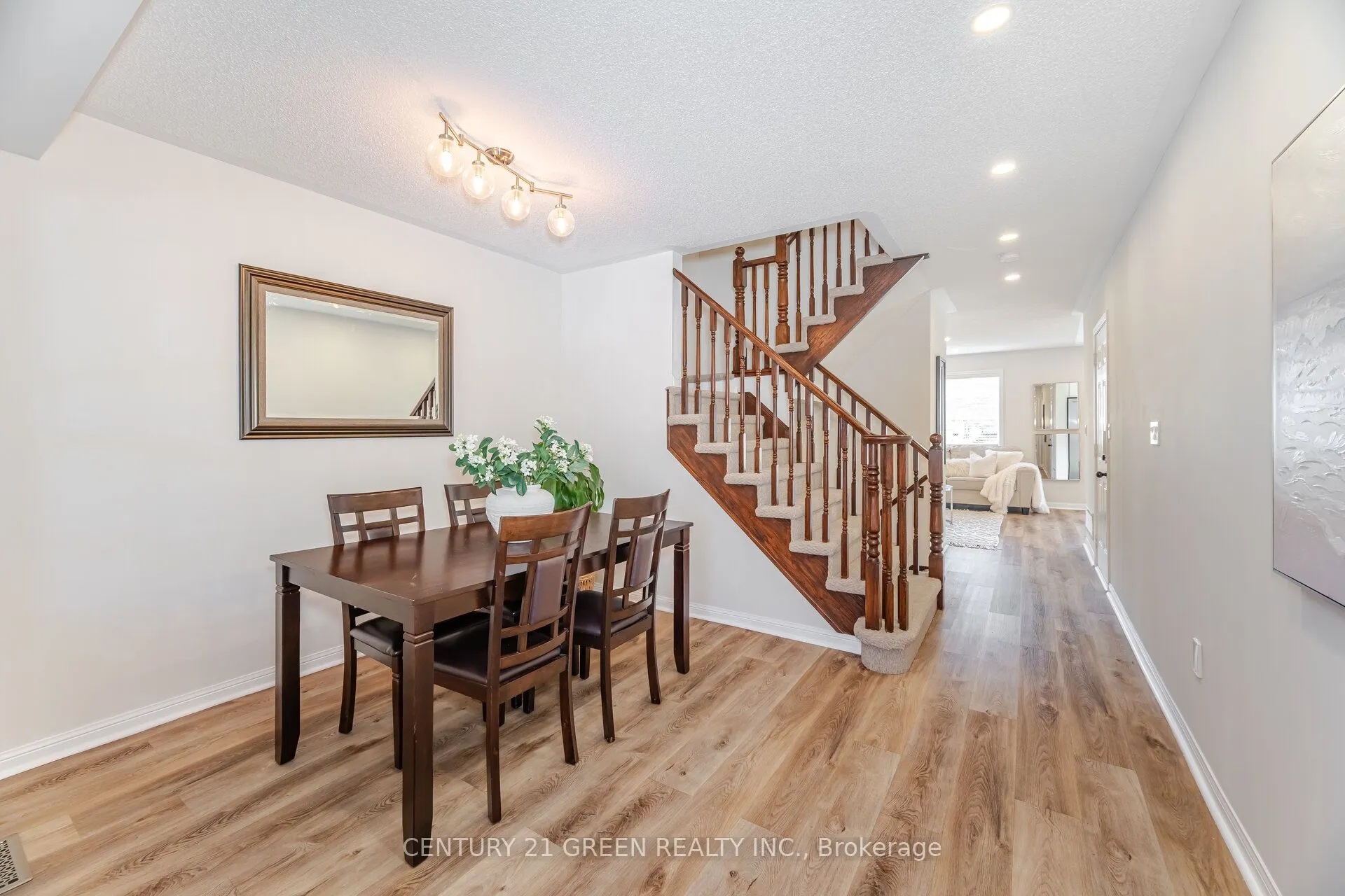 411 Baverstock Crescent