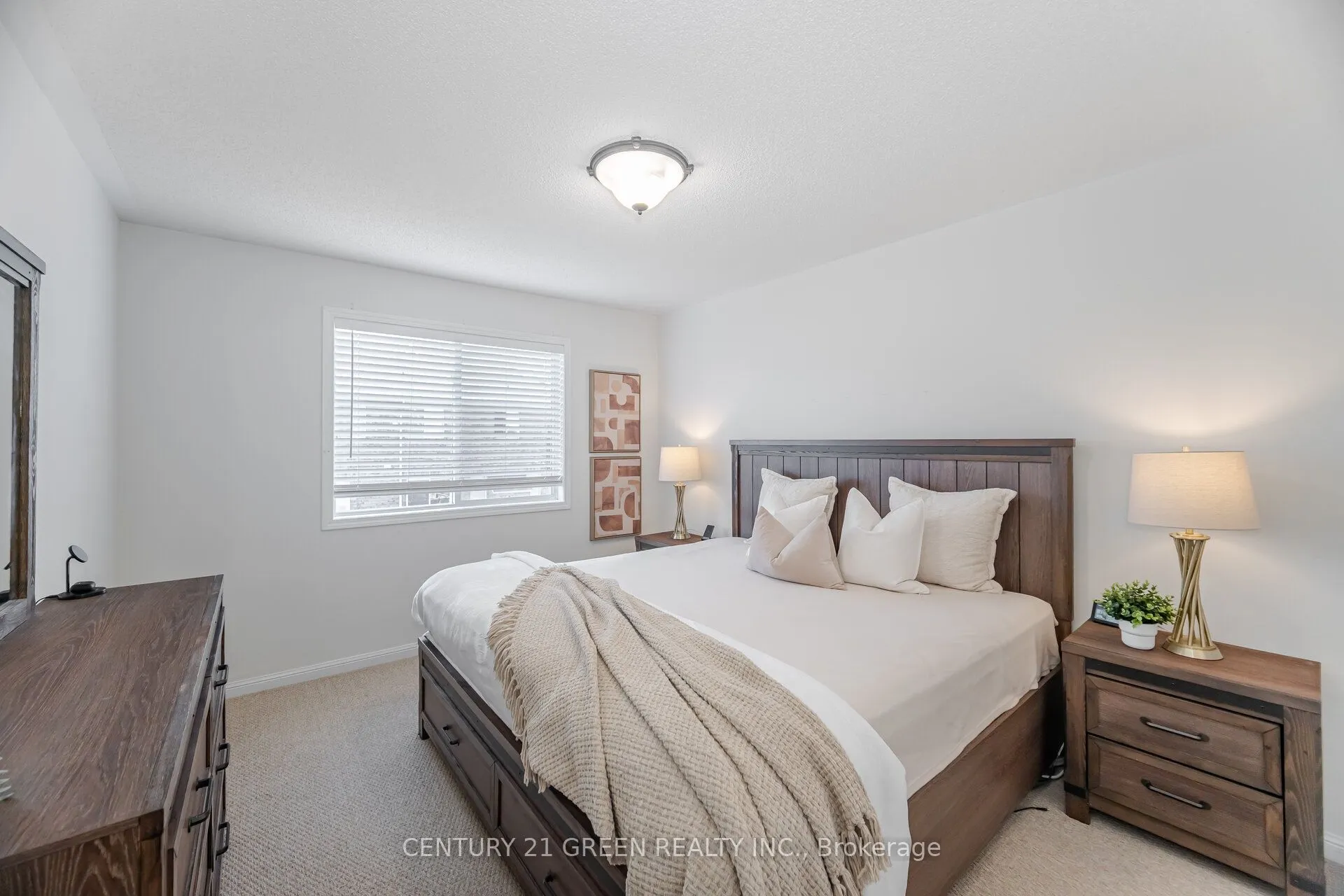 411 Baverstock Crescent