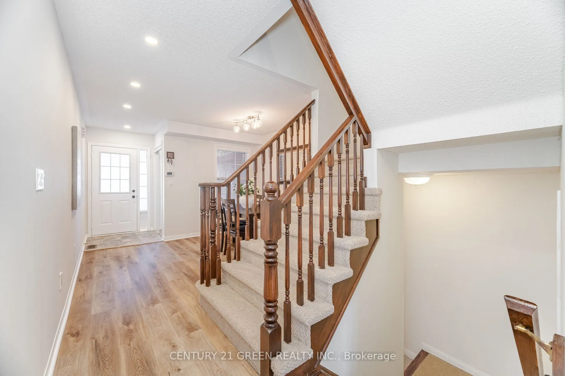 411 Baverstock Crescent