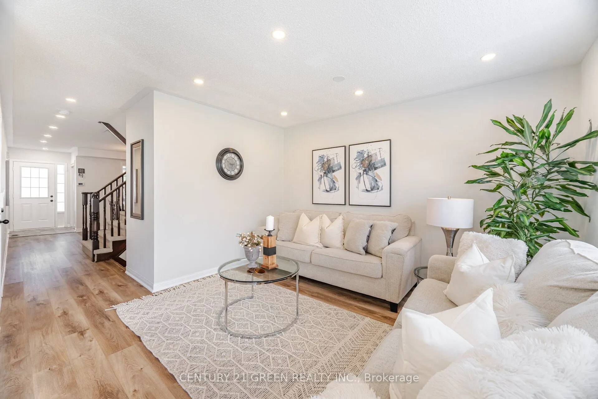 411 Baverstock Crescent