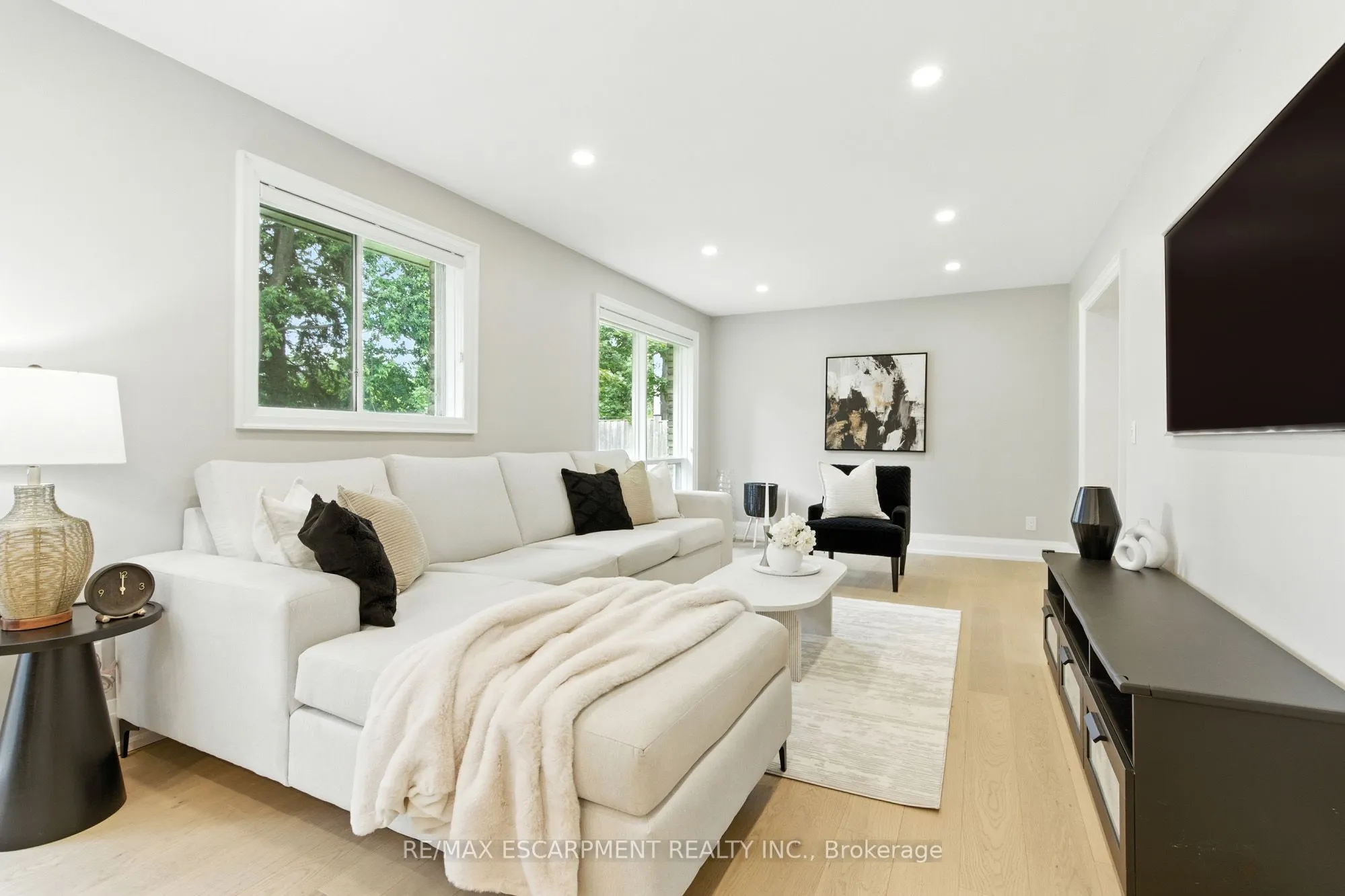 1245 Bramblewood Lane