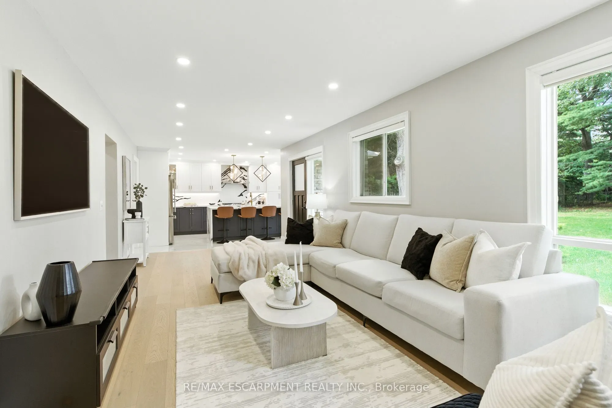 1245 Bramblewood Lane