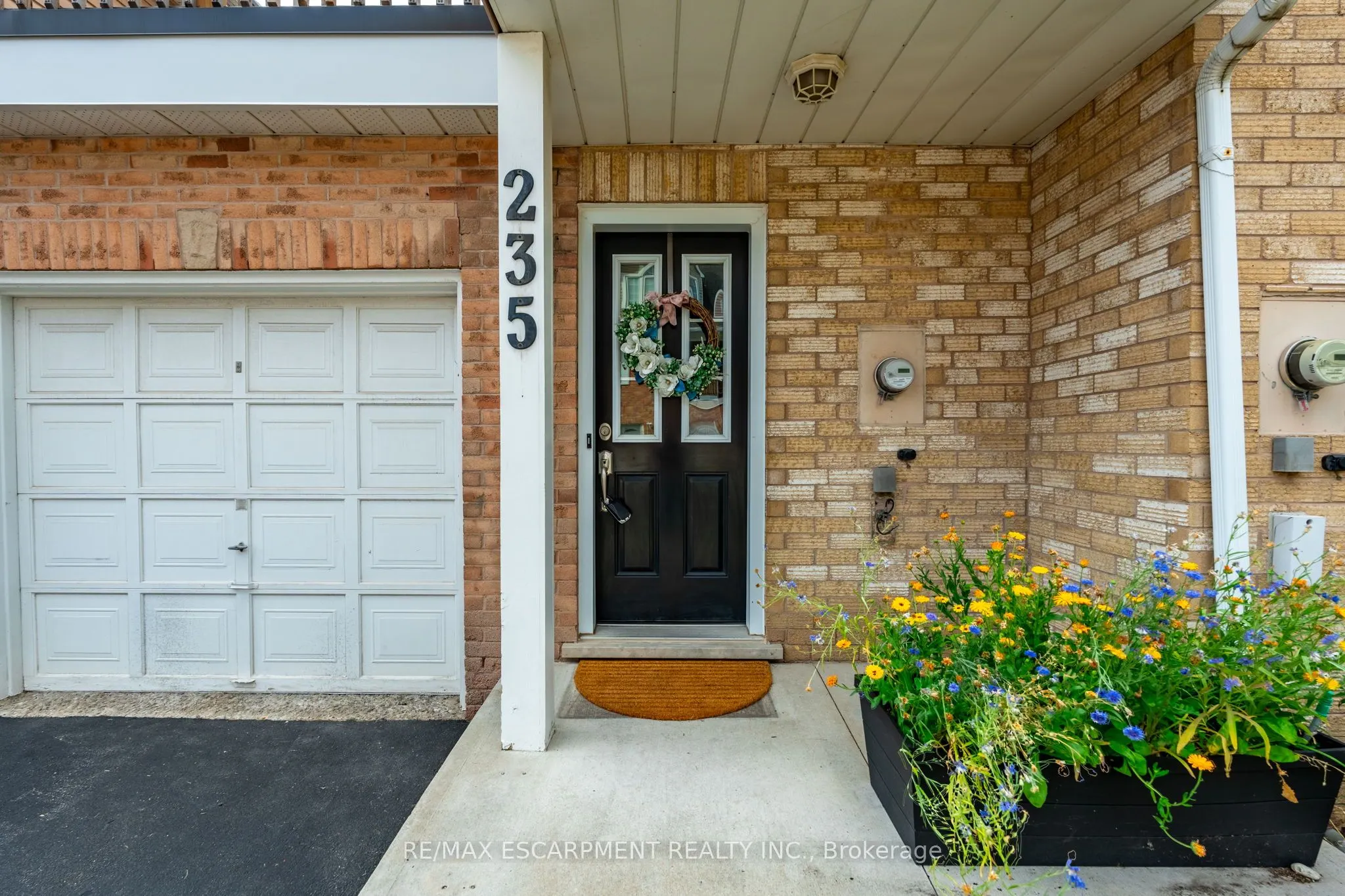 2075 Walkers Line, #235