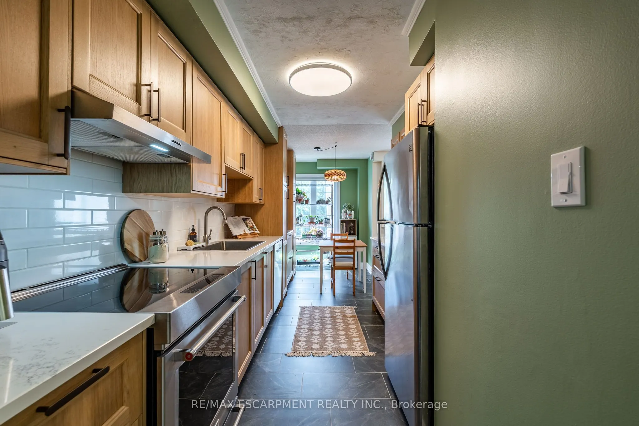 2075 Walkers Line, #235