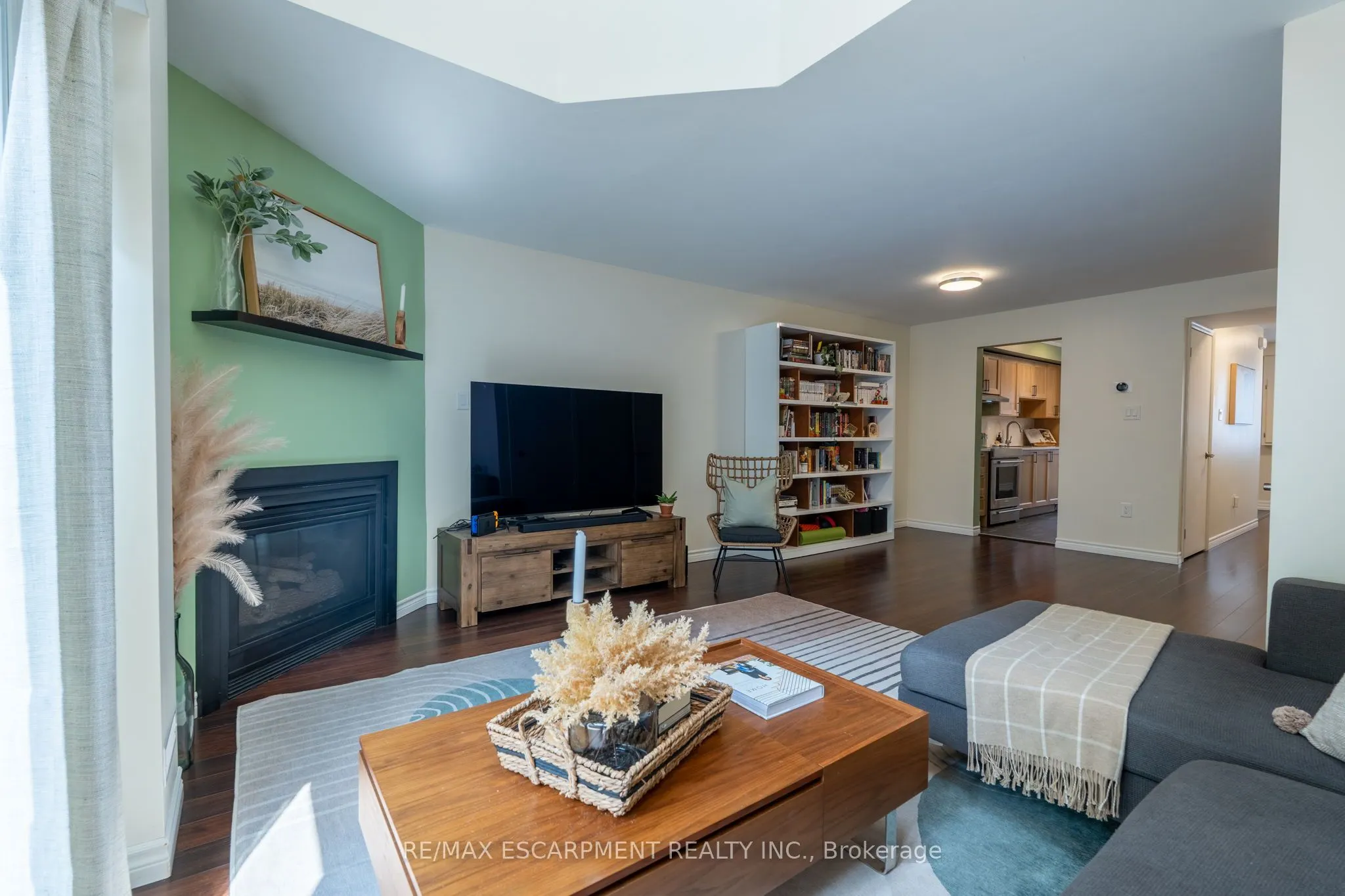 2075 Walkers Line, #235