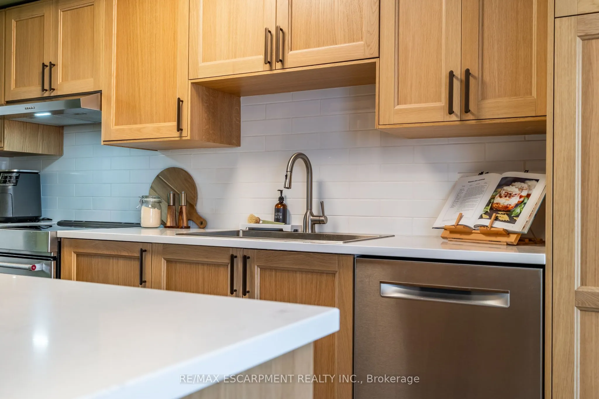 2075 Walkers Line, #235