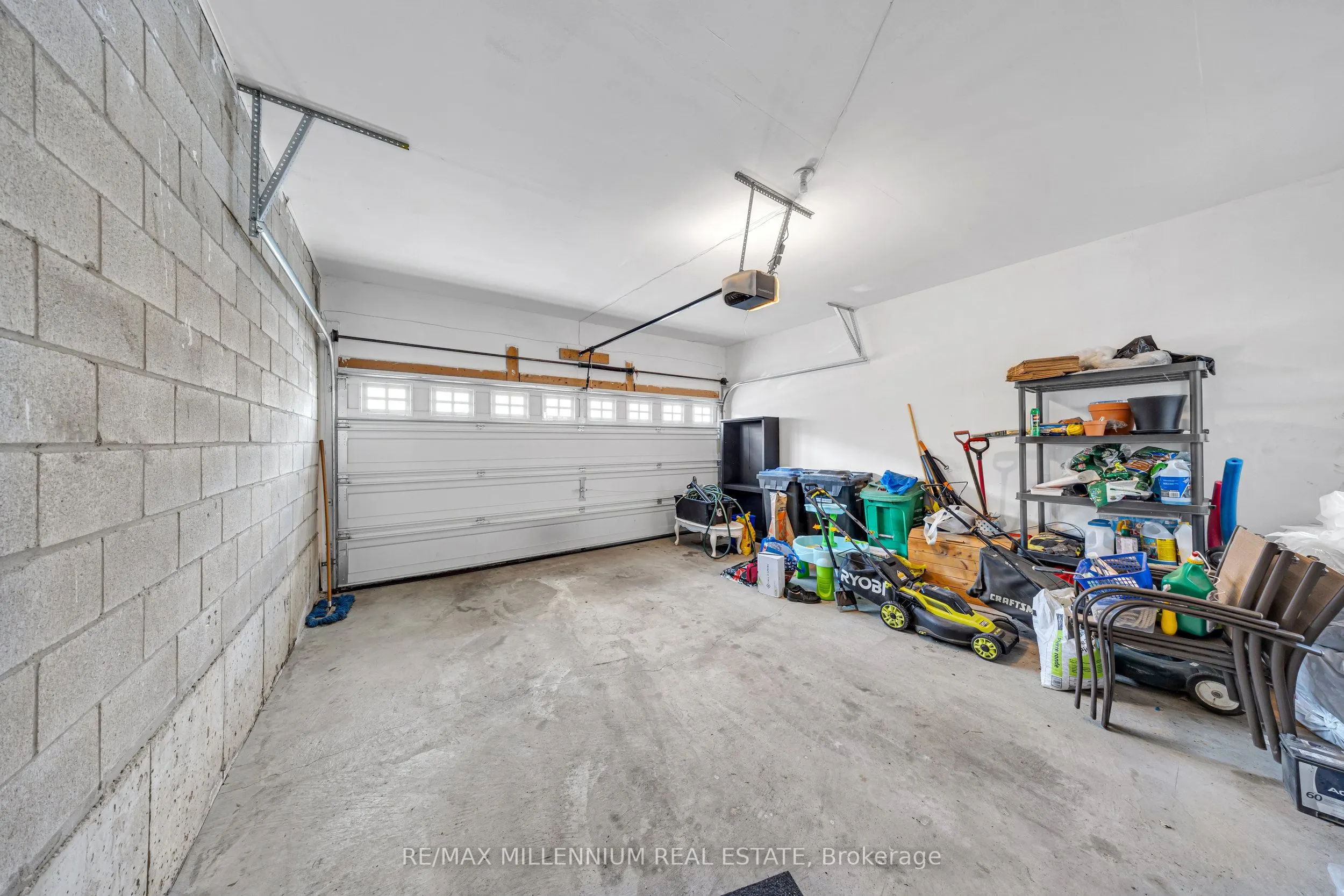 86 Saint Dennis Road