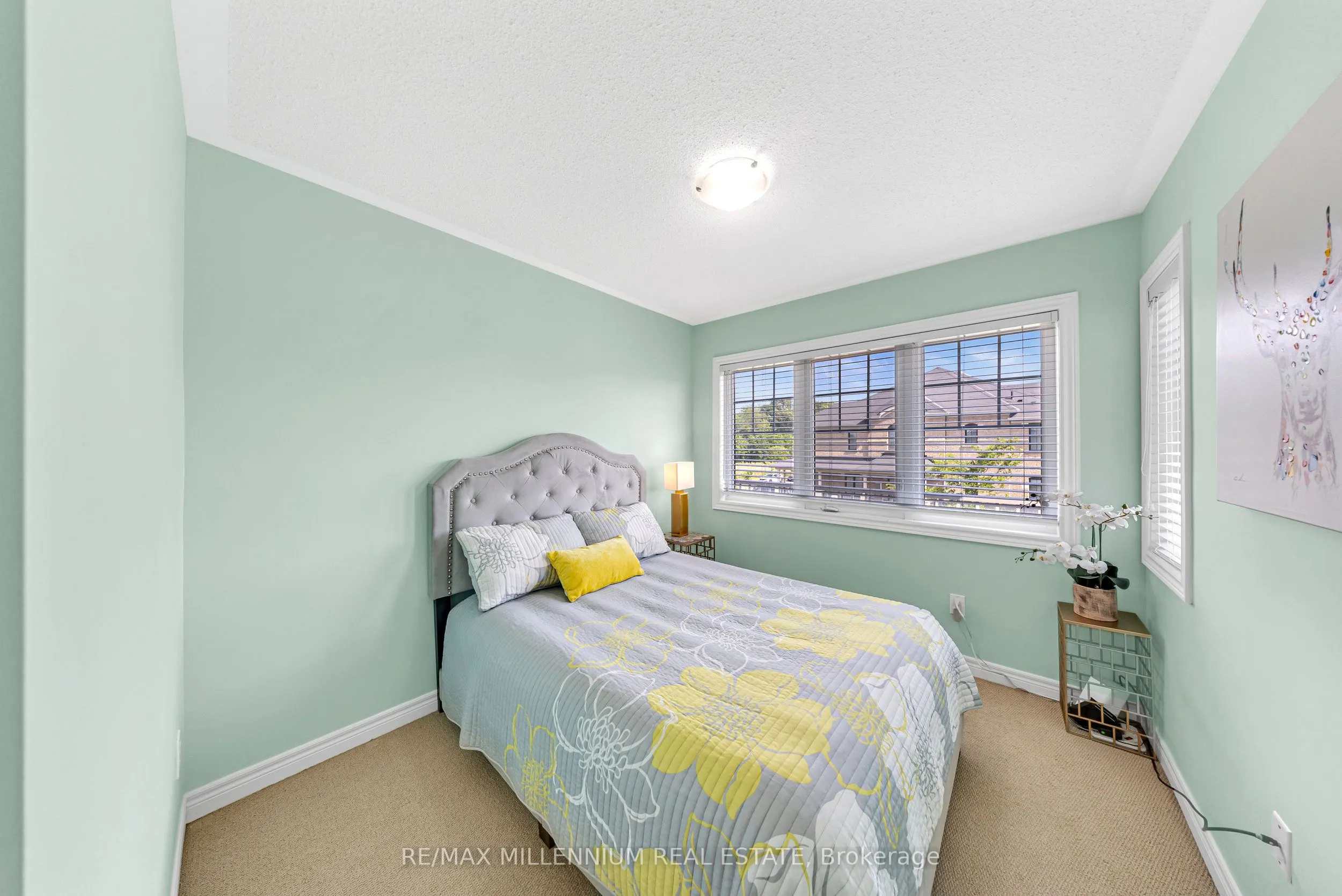 86 Saint Dennis Road