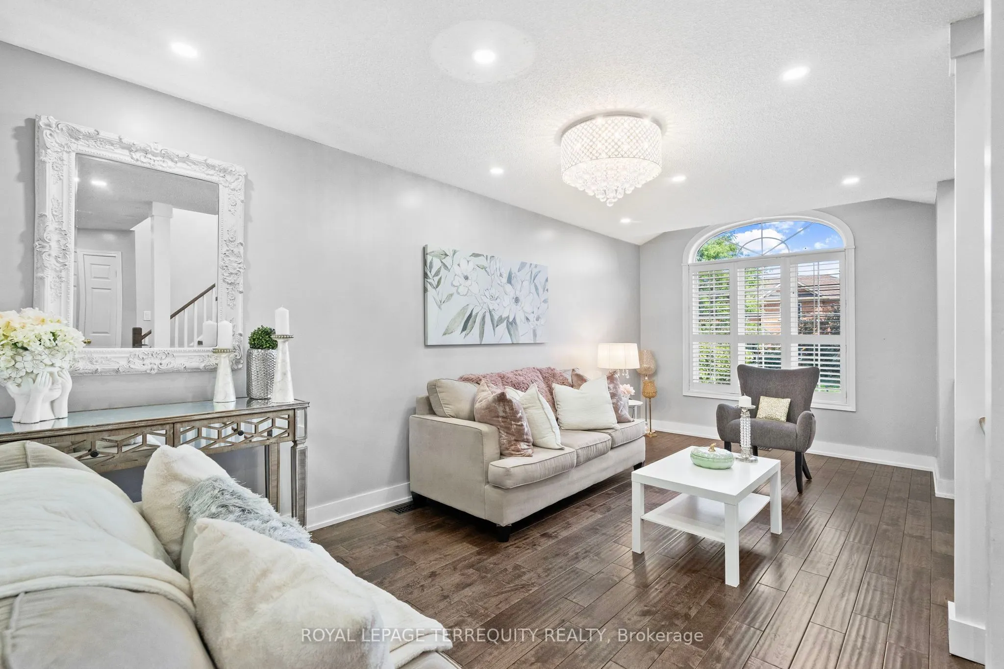 118 Van Scott Drive