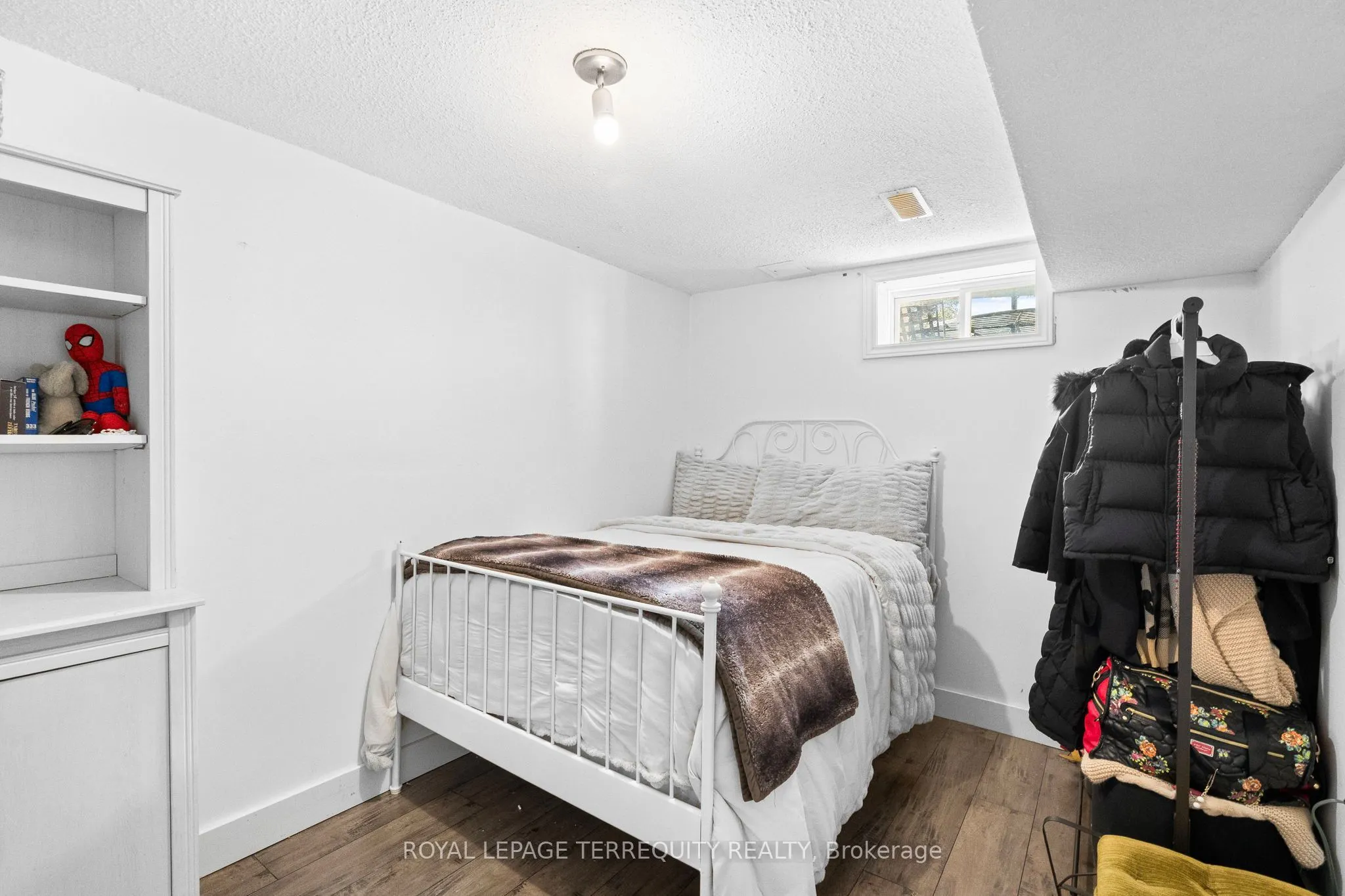118 Van Scott Drive
