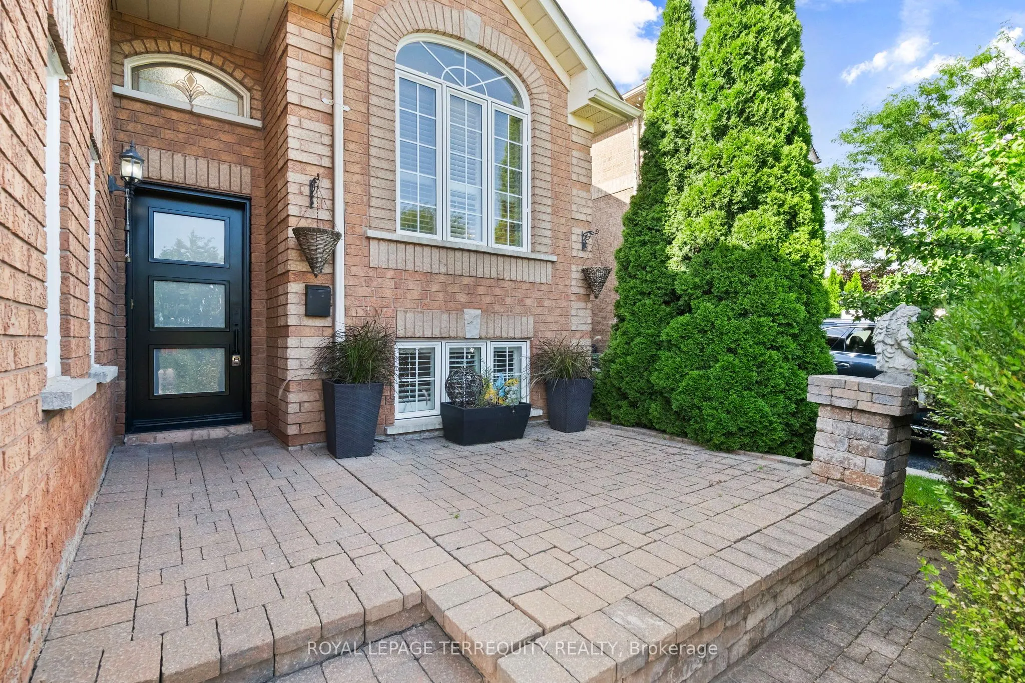 118 Van Scott Drive