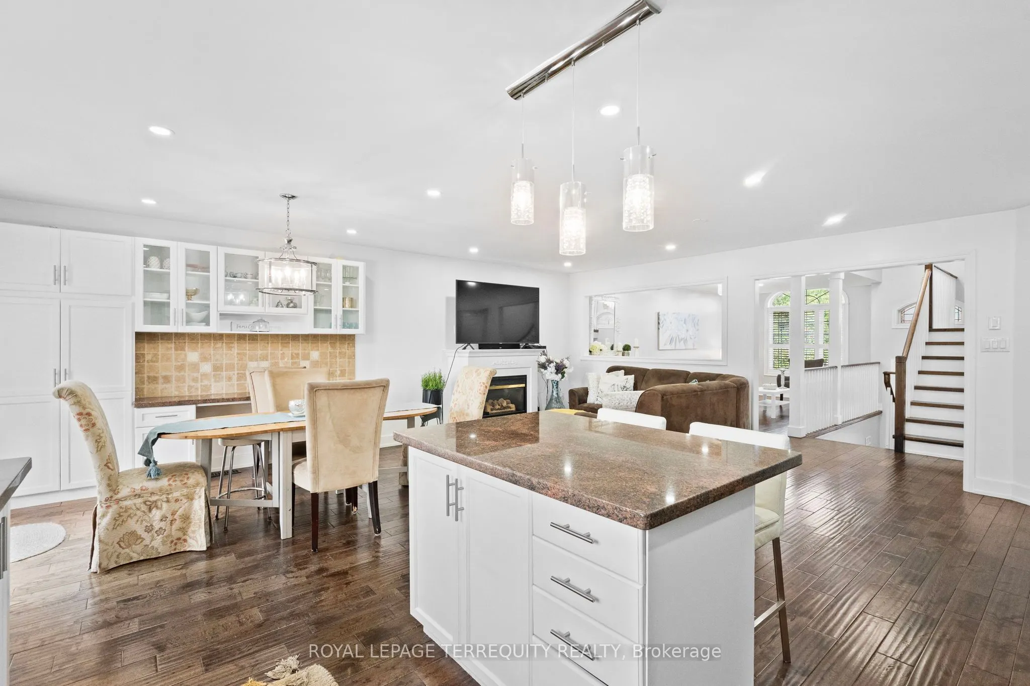 118 Van Scott Drive
