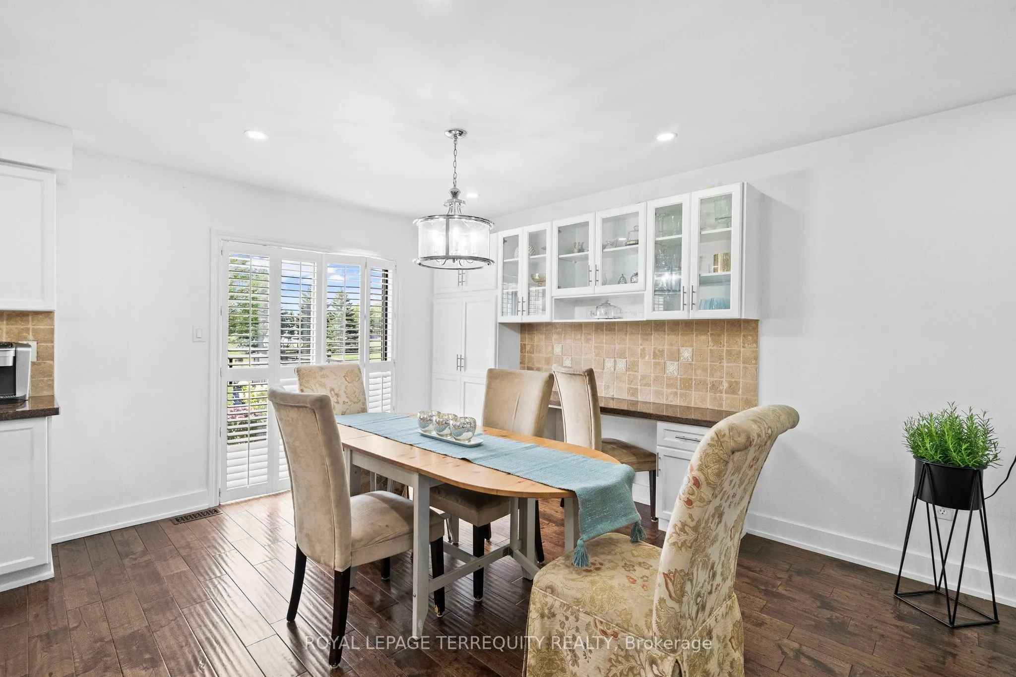 118 Van Scott Drive