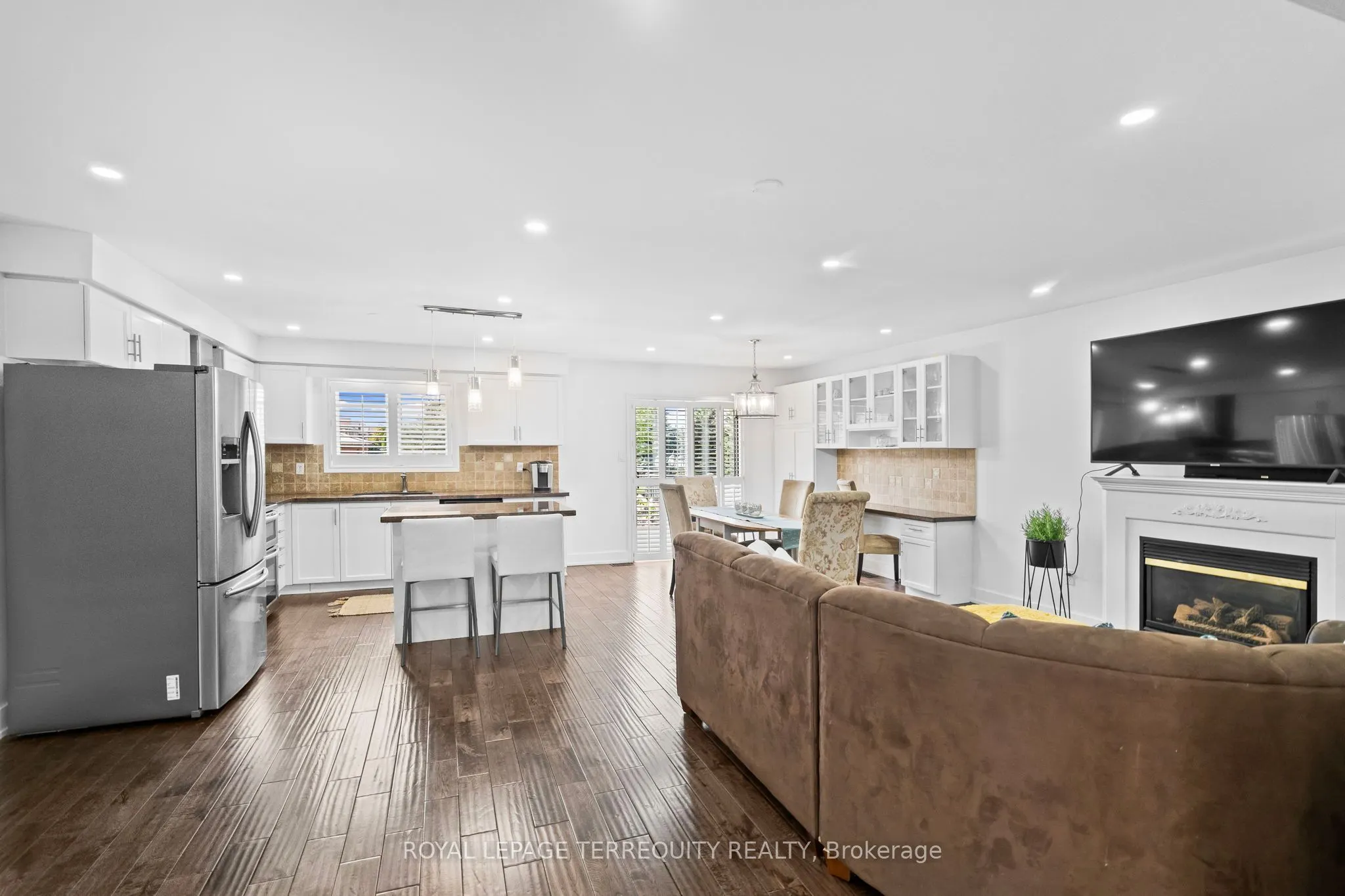 118 Van Scott Drive