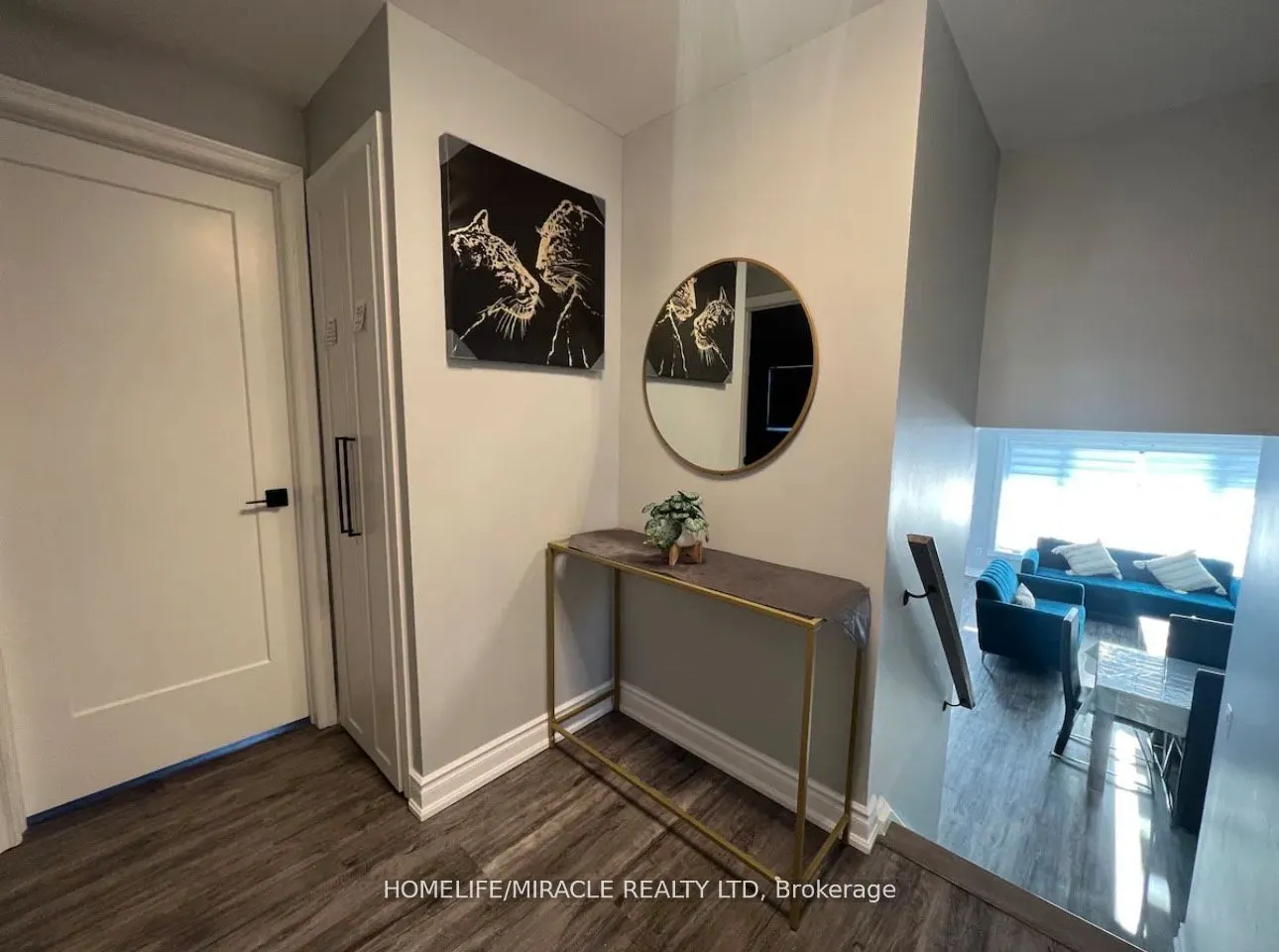 85 Silverstone Drive, #upper