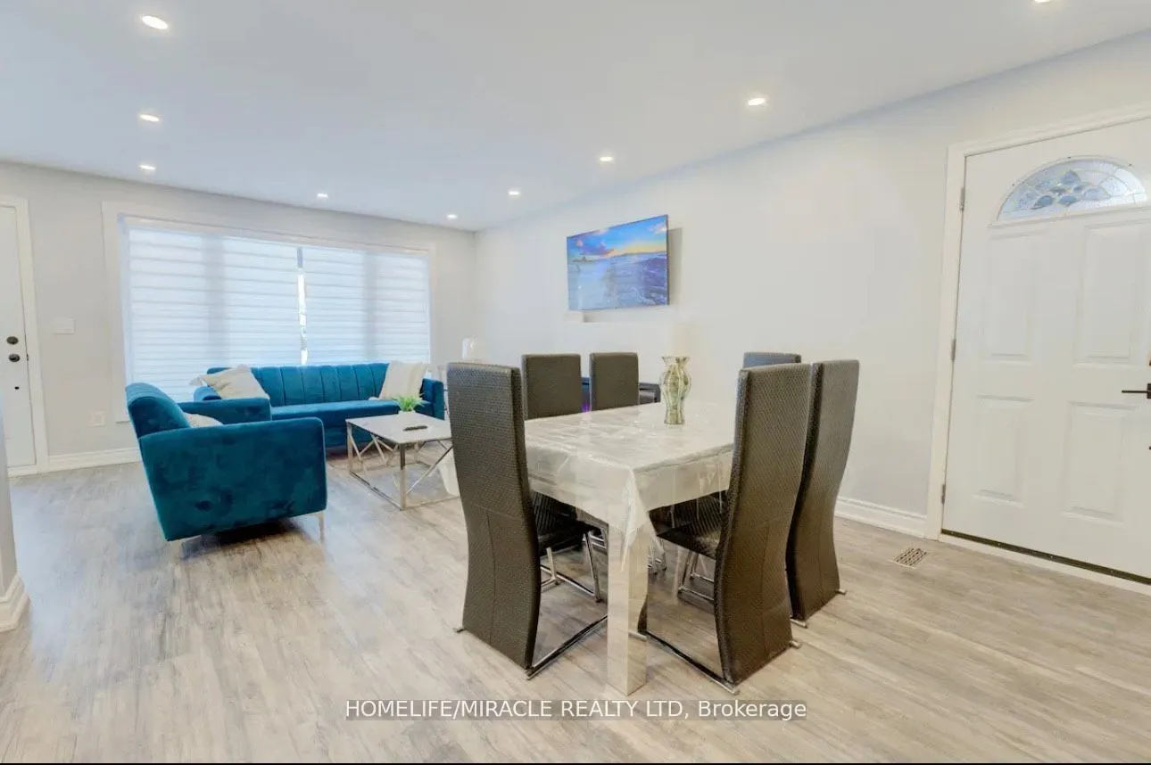85 Silverstone Drive, #upper