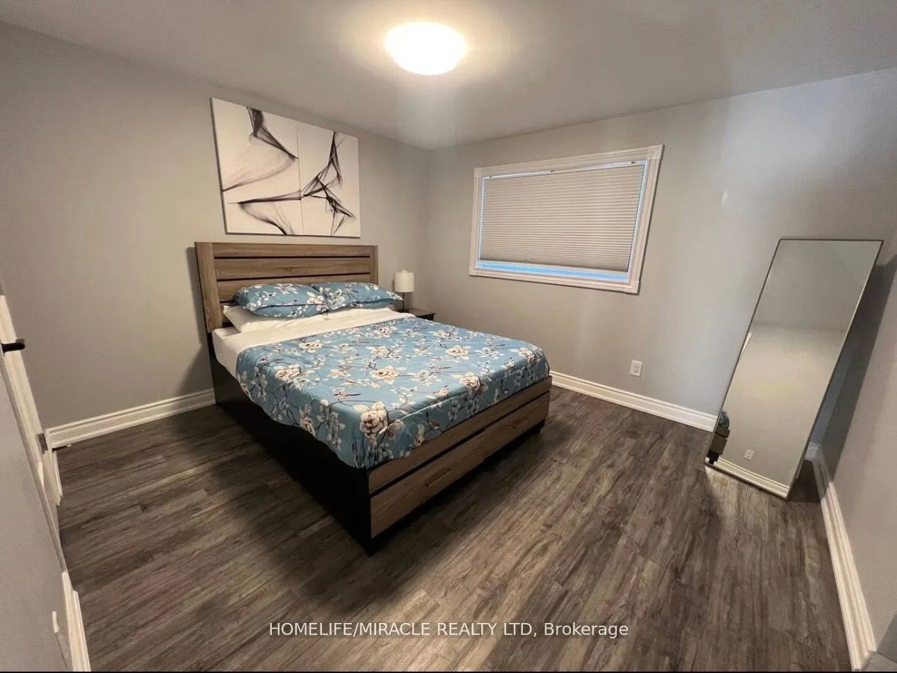 85 Silverstone Drive, #upper