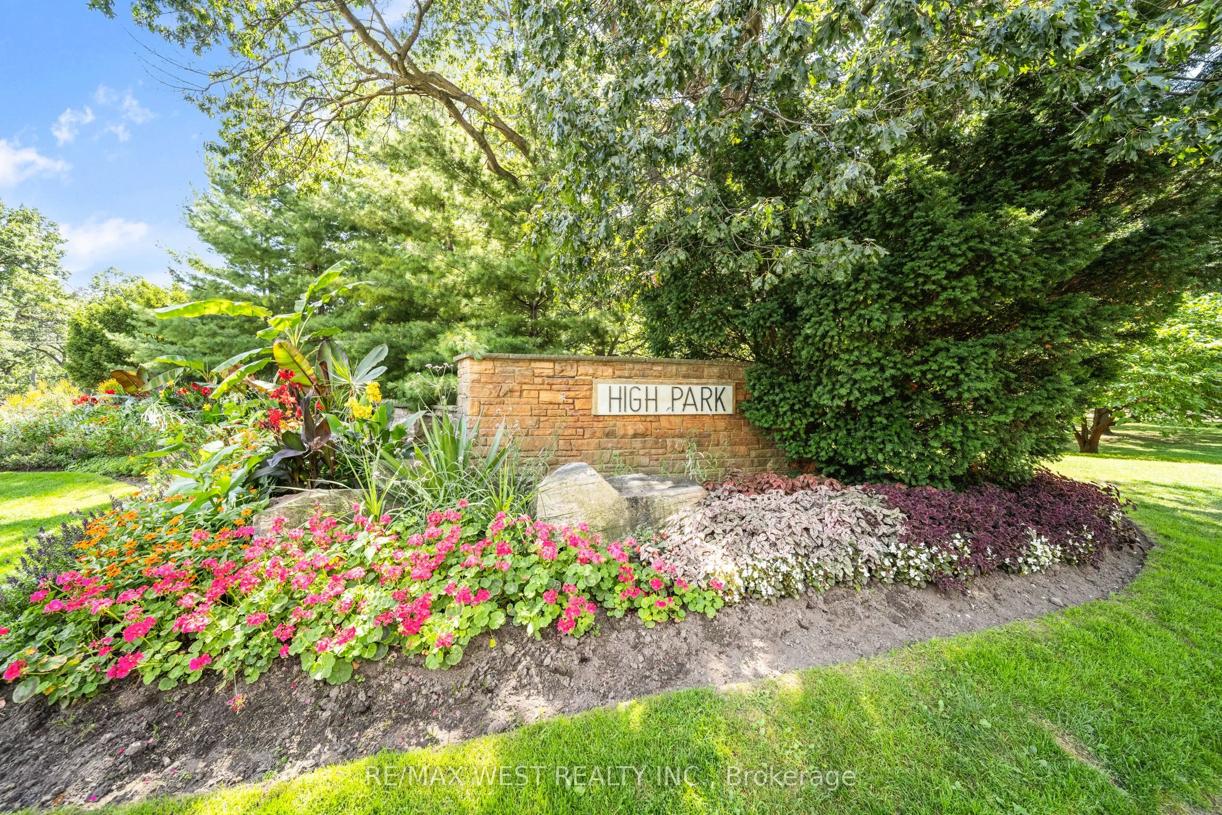 20 Gothic Avenue, #412