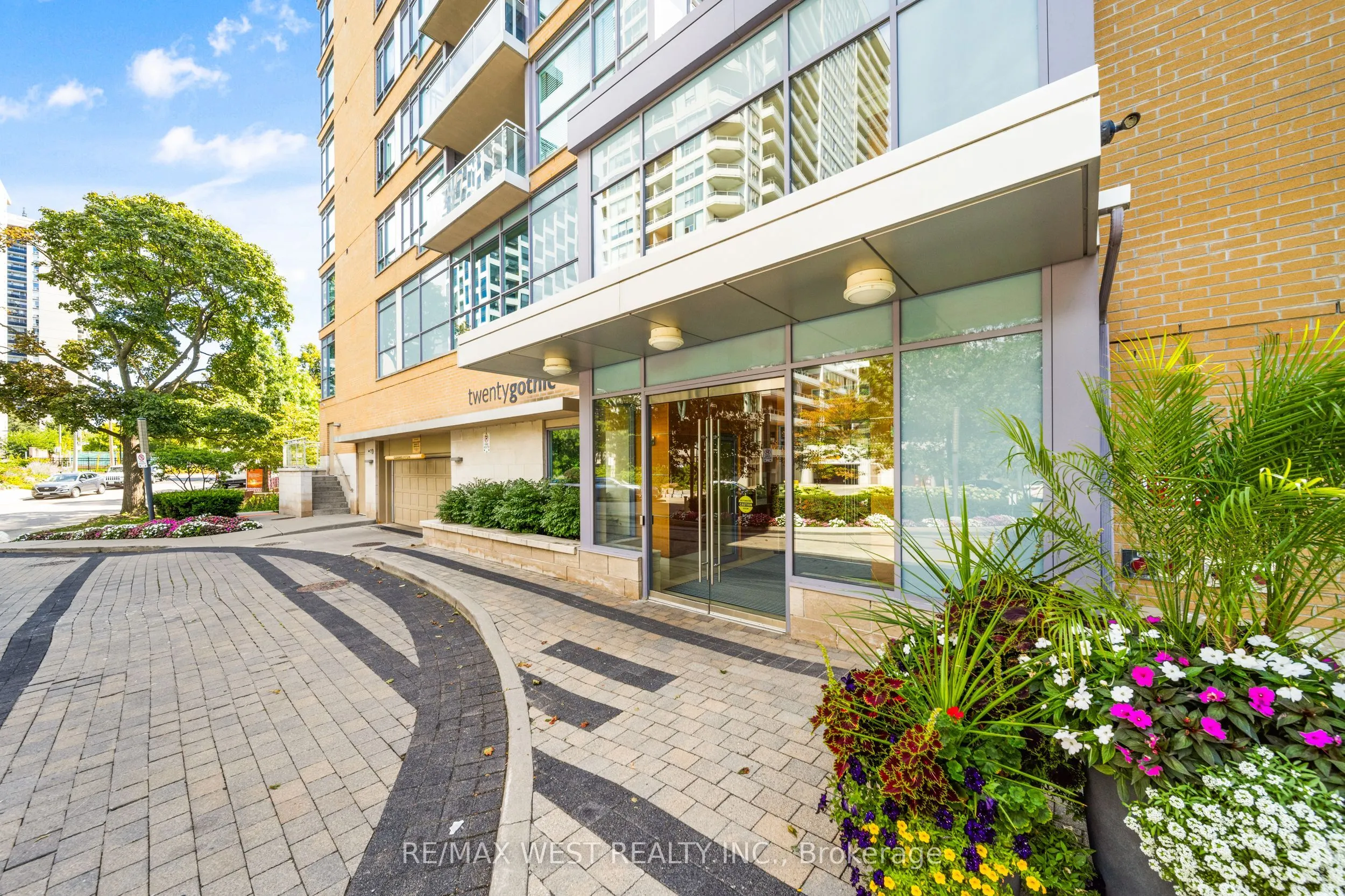 20 Gothic Avenue, #412