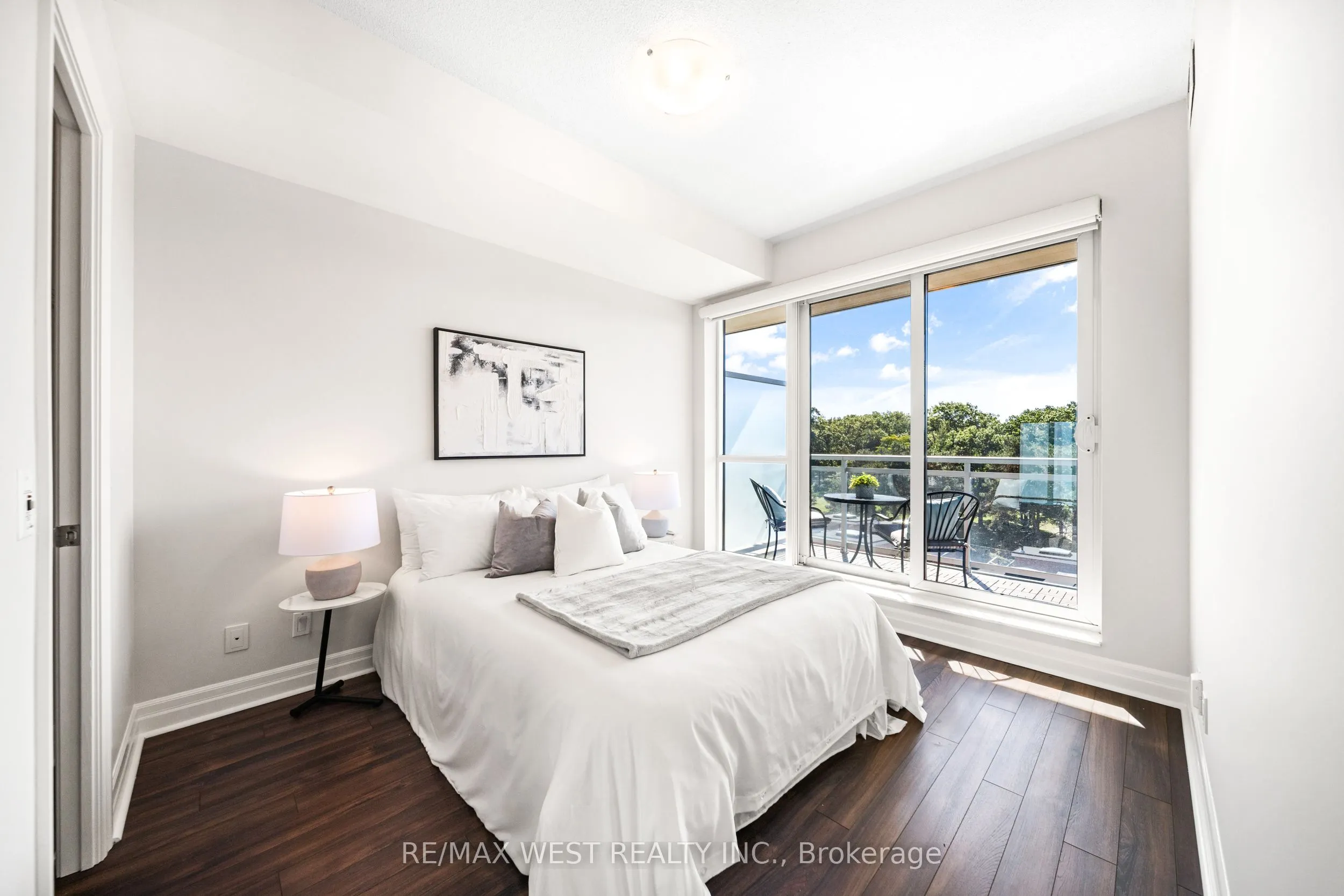 20 Gothic Avenue, #412