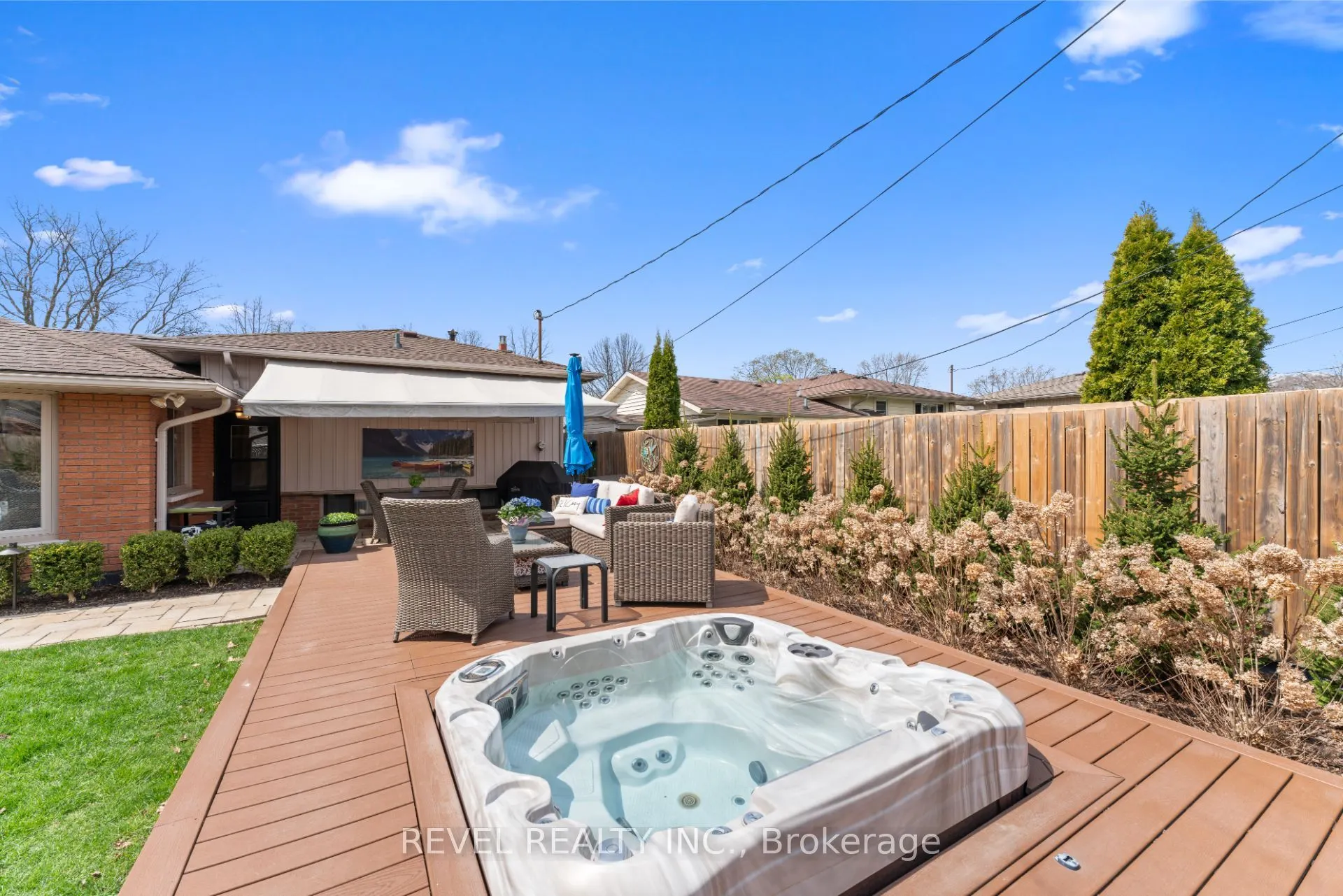 637 Thornwood Avenue
