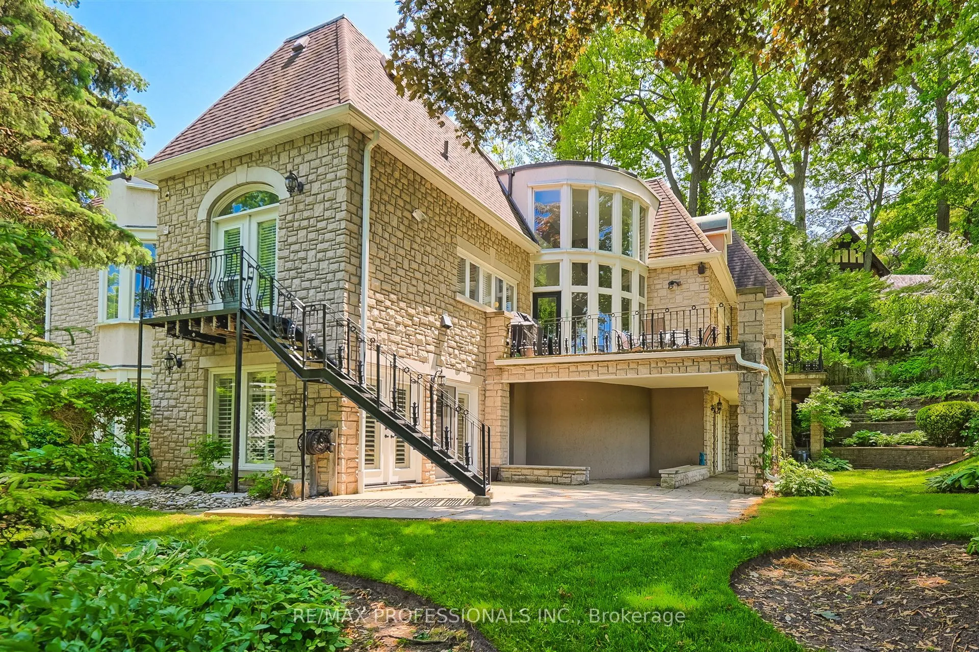 6A Edenbrook Hill
