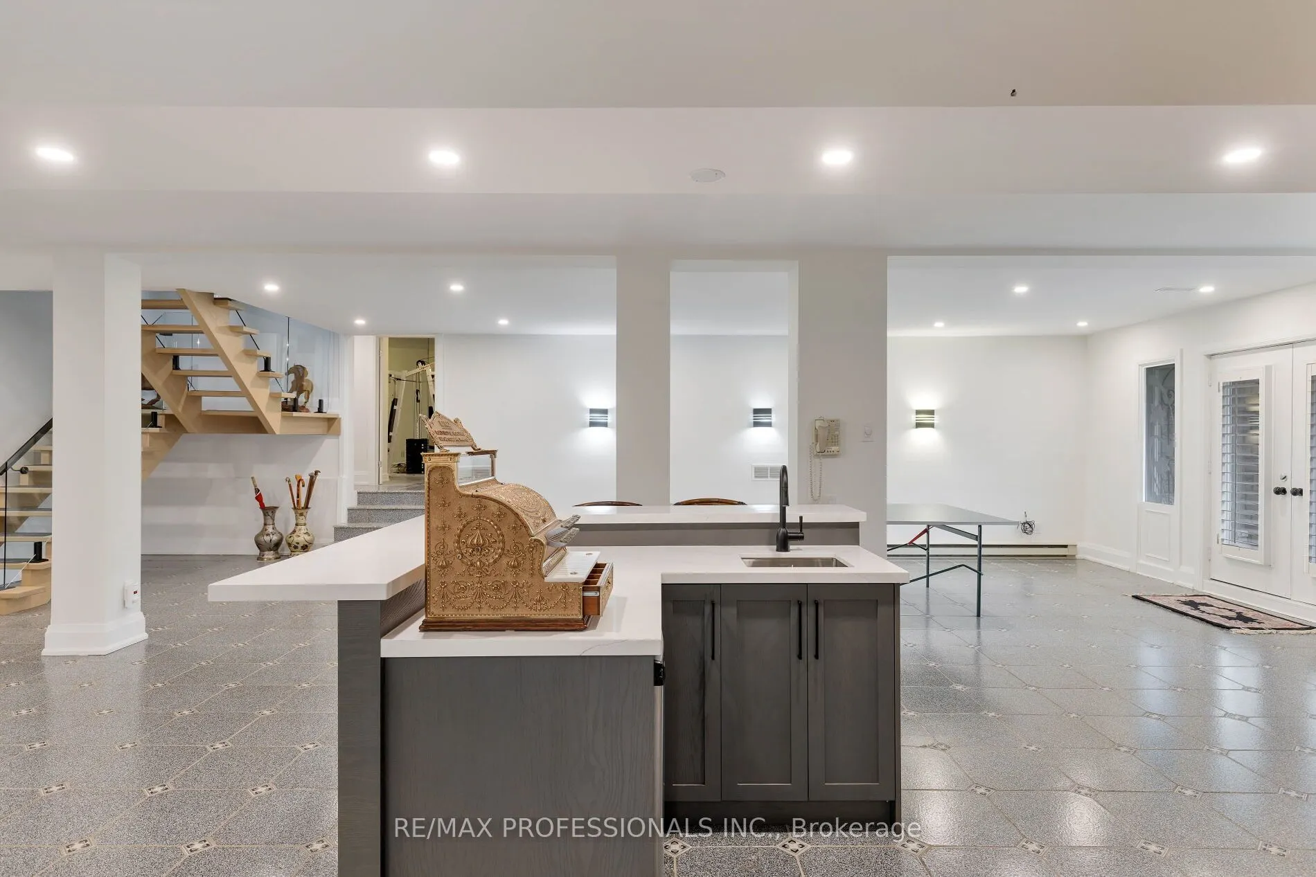 6A Edenbrook Hill