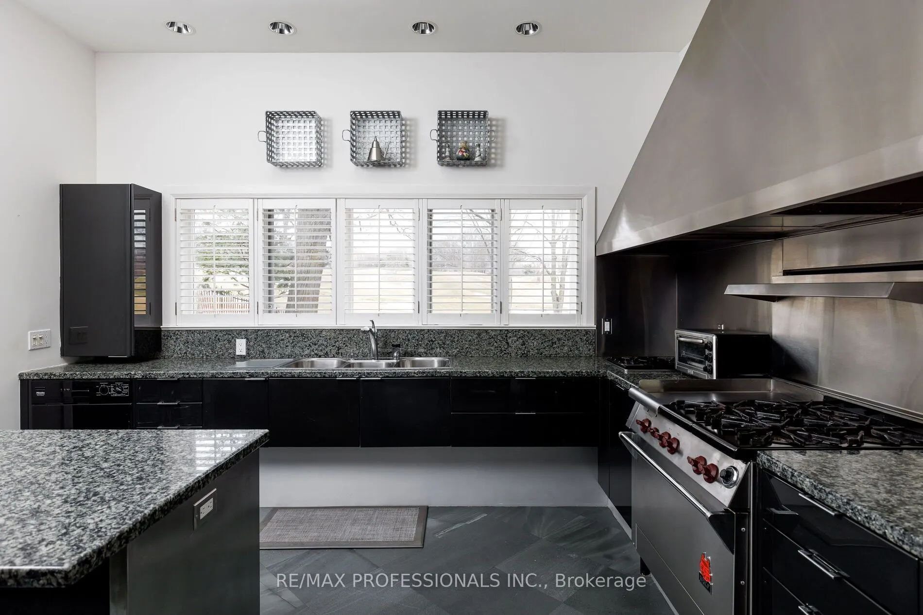 6A Edenbrook Hill