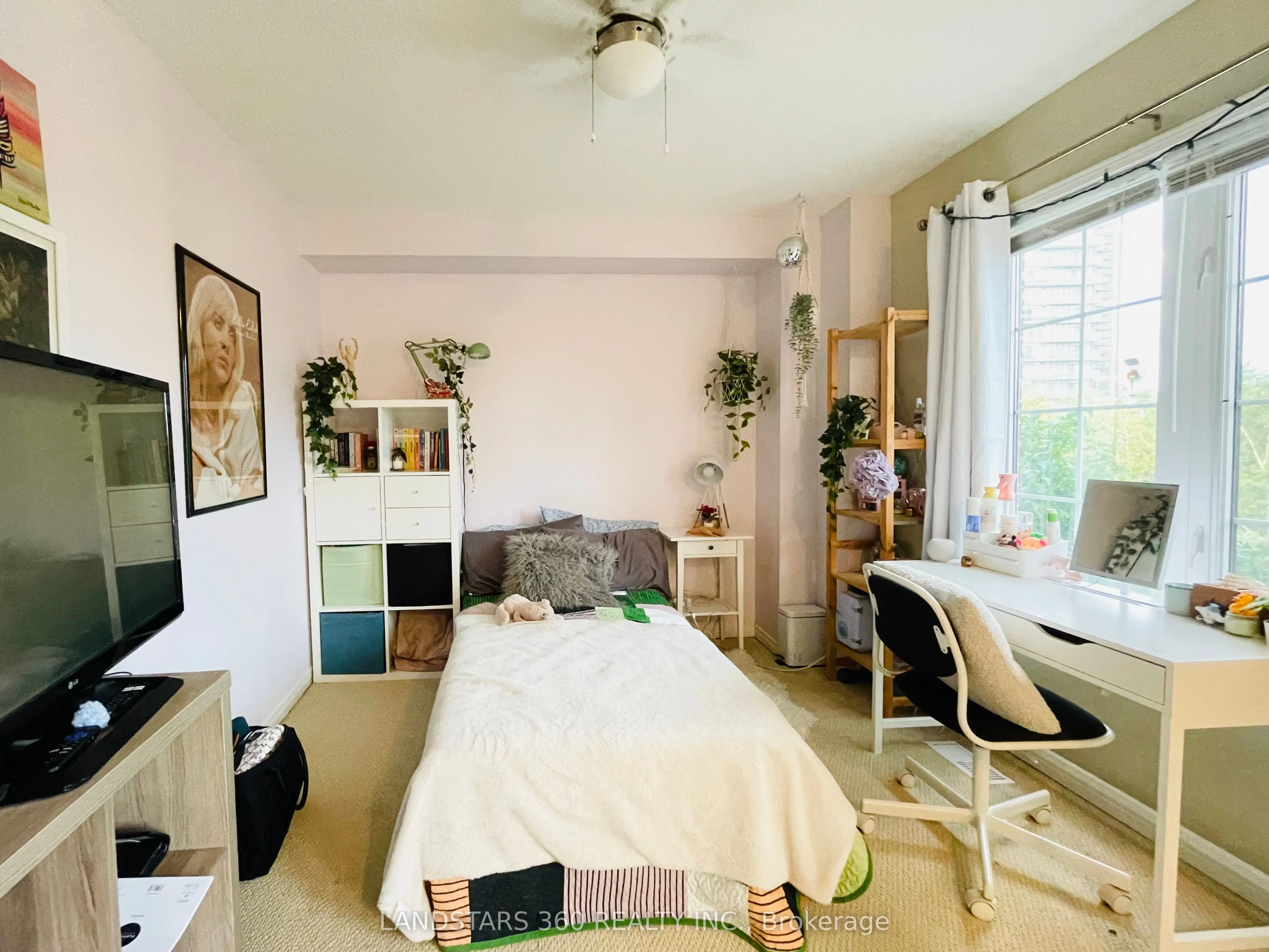 109 The Queensway, ##108
