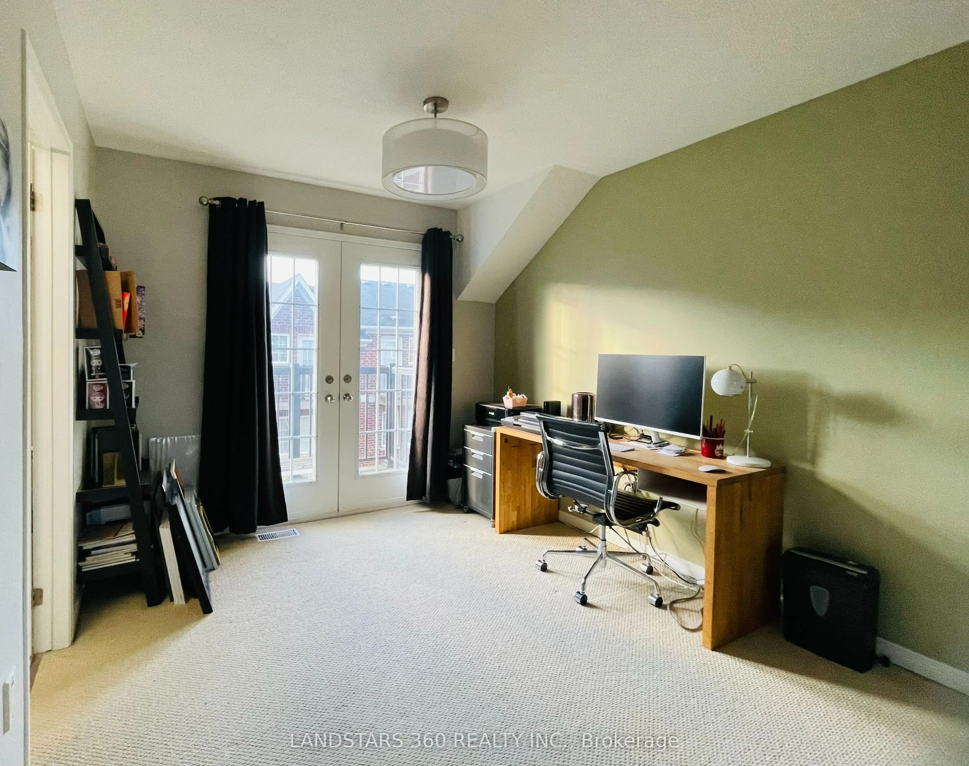 109 The Queensway, ##108