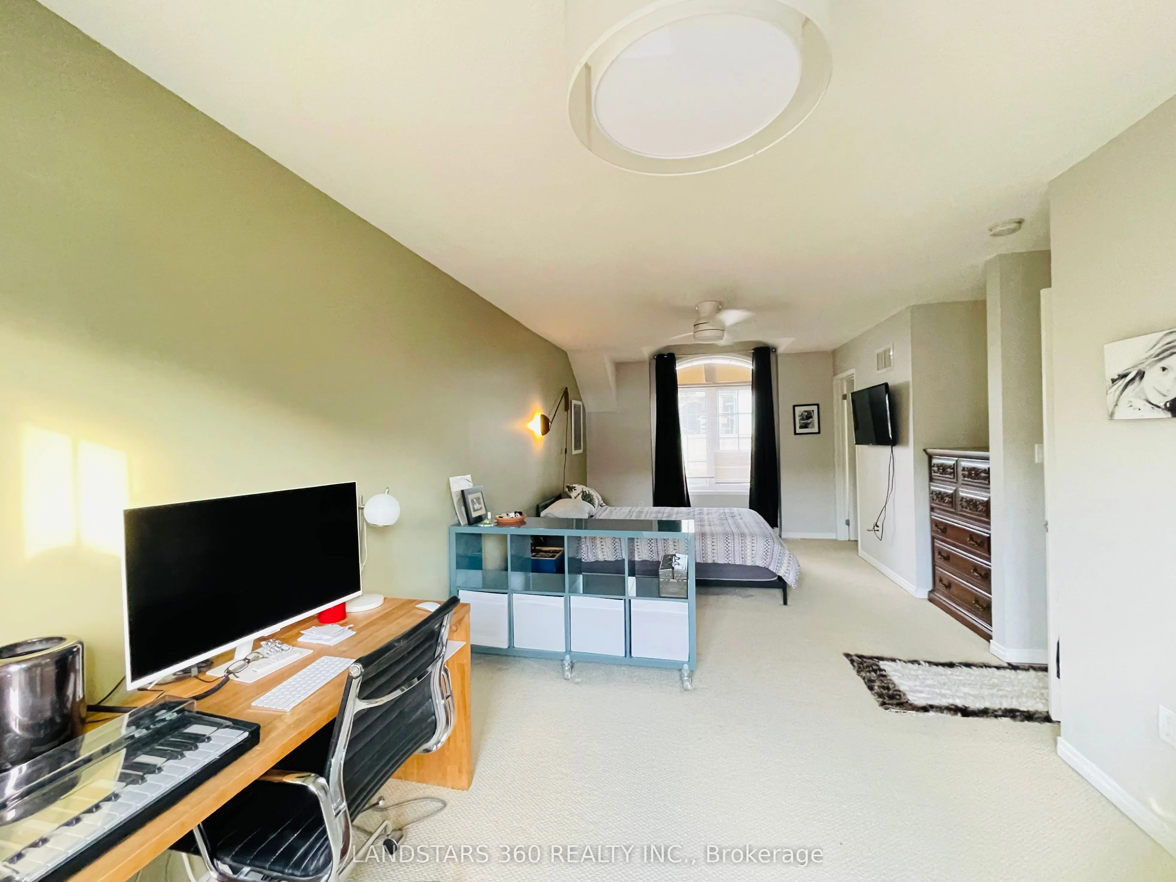 109 The Queensway, ##108