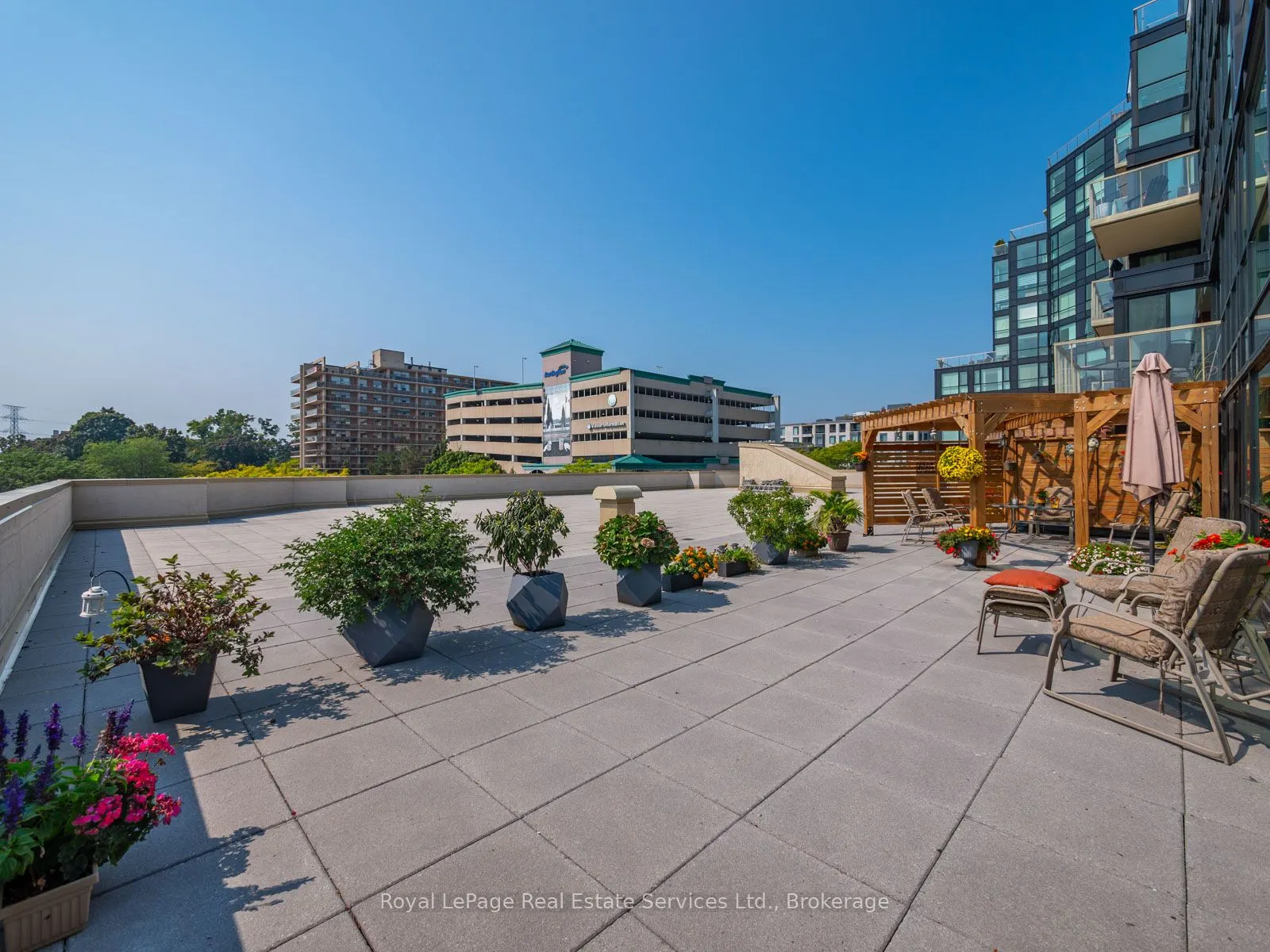 415 Locust Street, #310