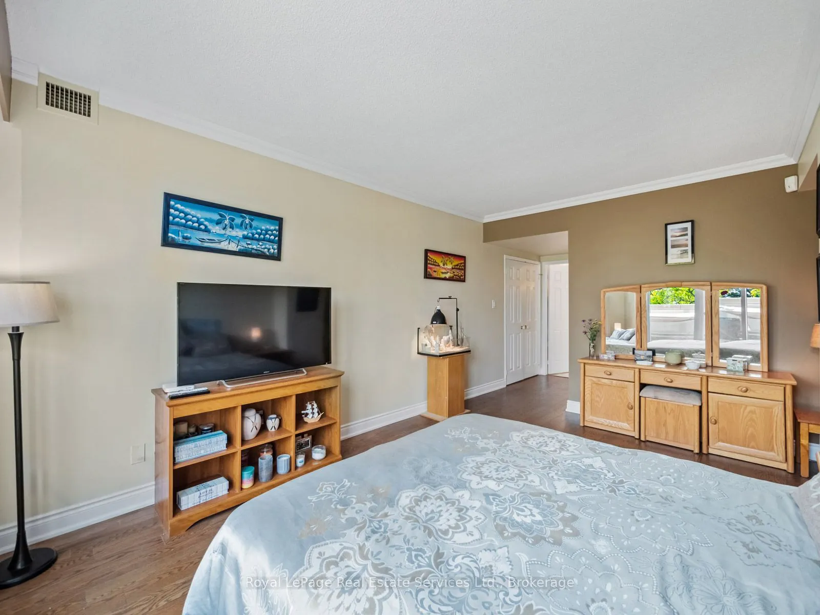415 Locust Street, #310