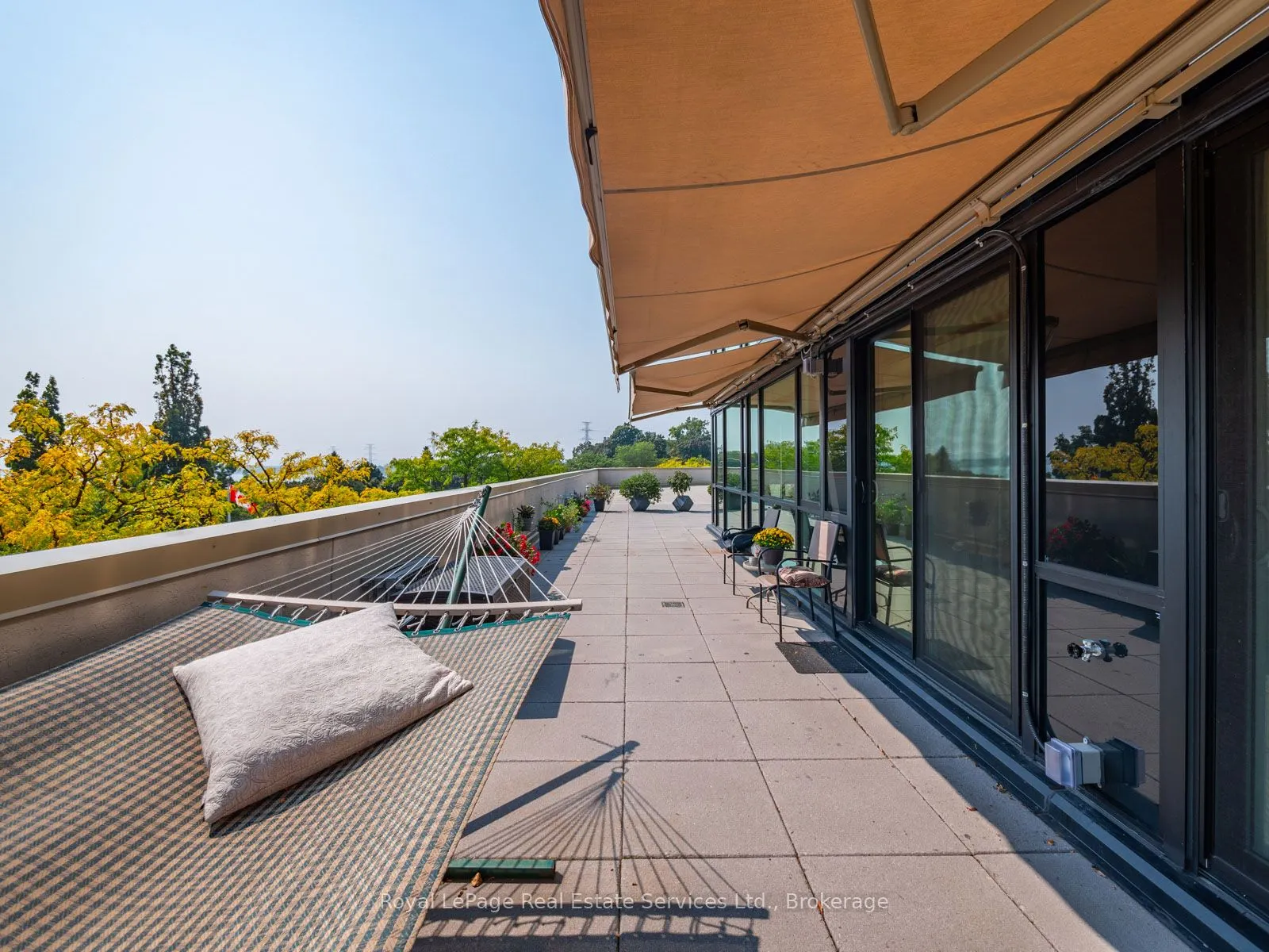 415 Locust Street, #310