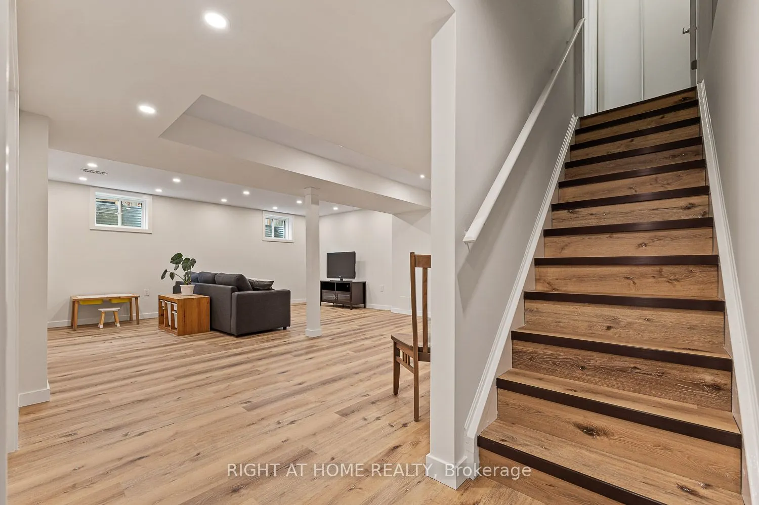 41 Stedford Crescent