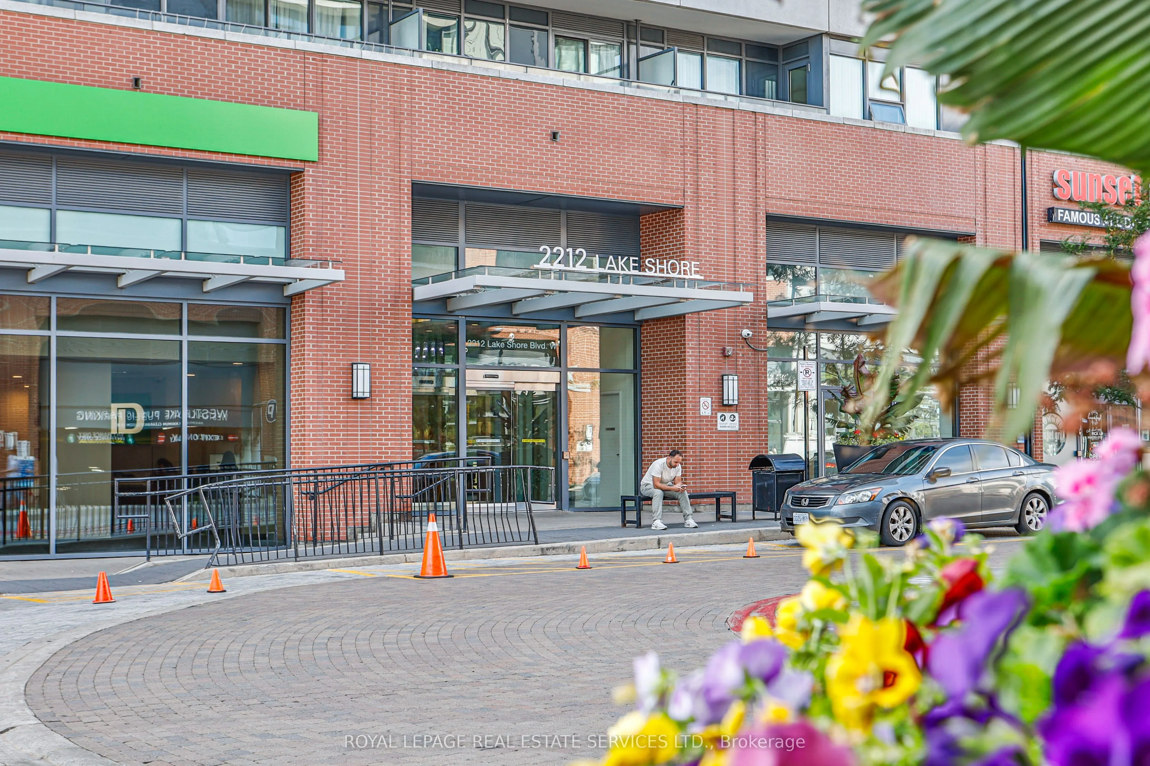 2212 Lake Shore Boulevard W, #2310