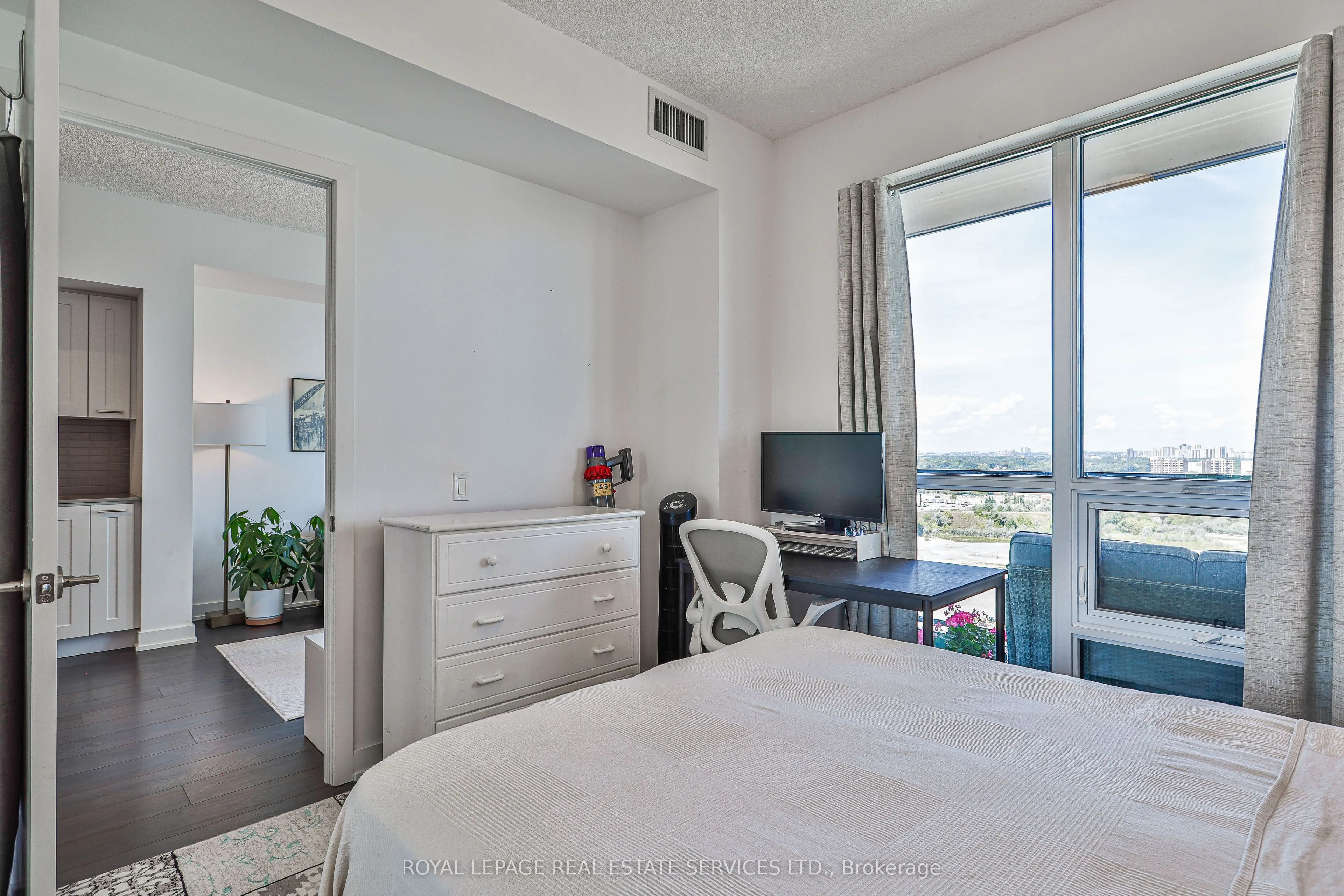 2212 Lake Shore Boulevard W, #2310