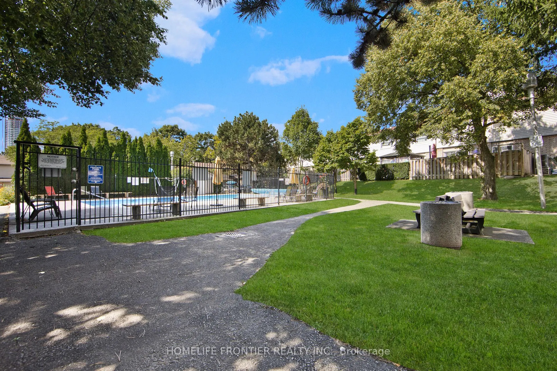 3400 Rhonda Valley, #TH59