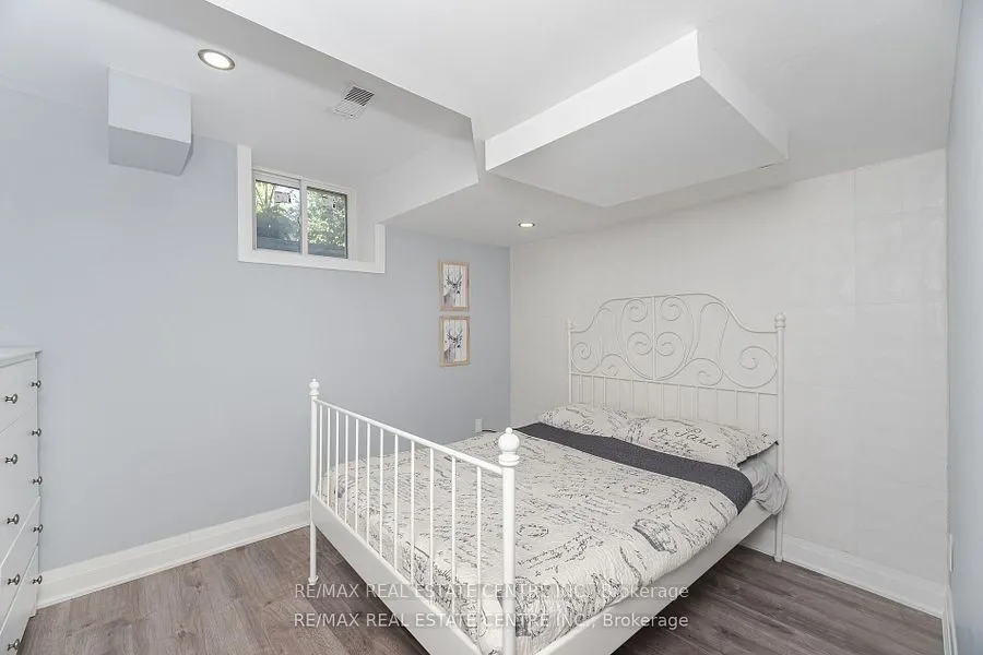 8 Duffield Road