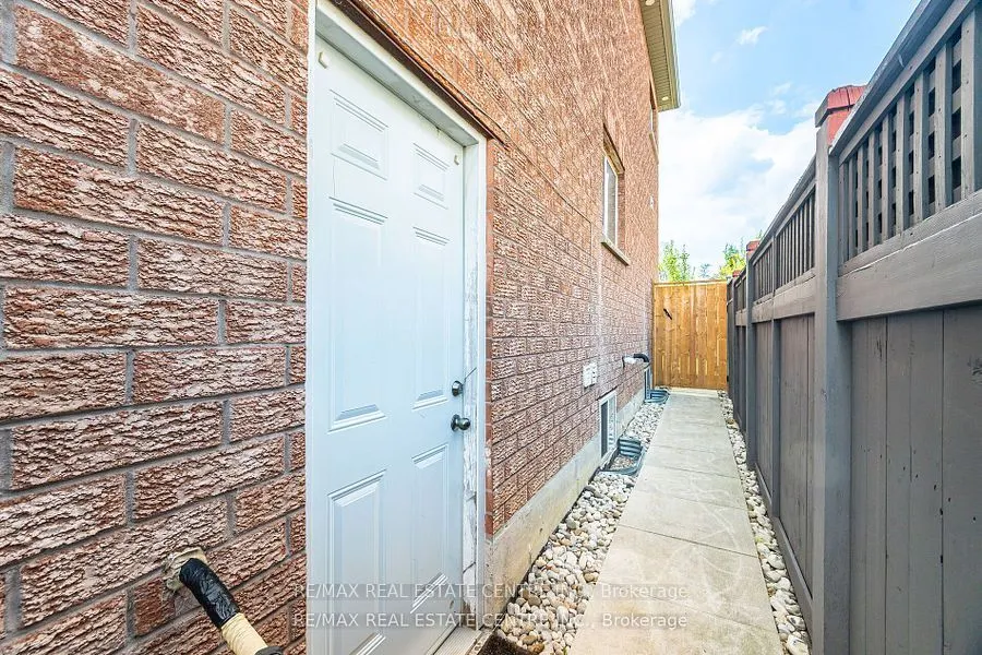8 Duffield Road