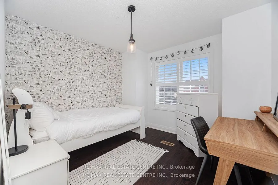8 Duffield Road
