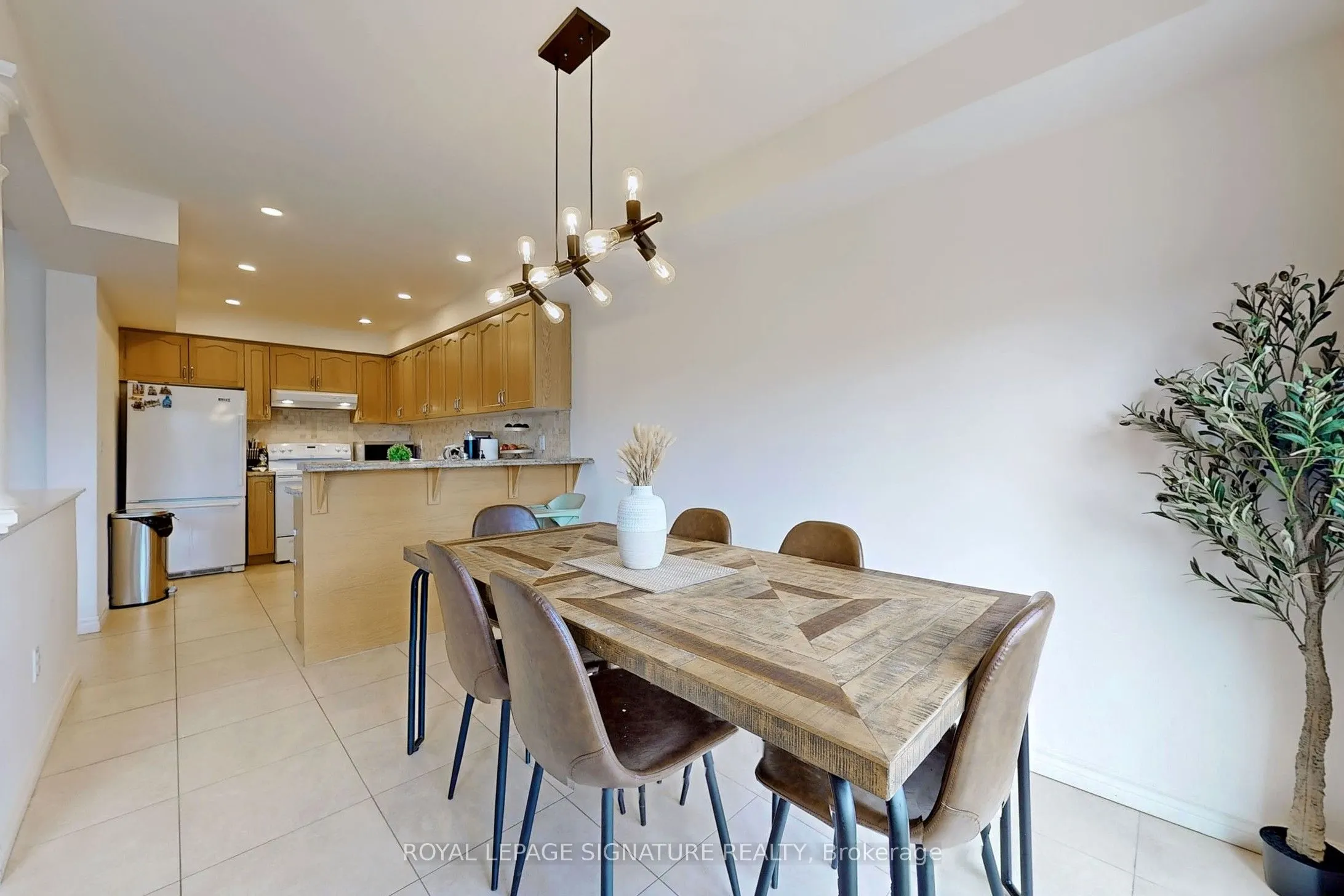 2871 Darien Road, #23