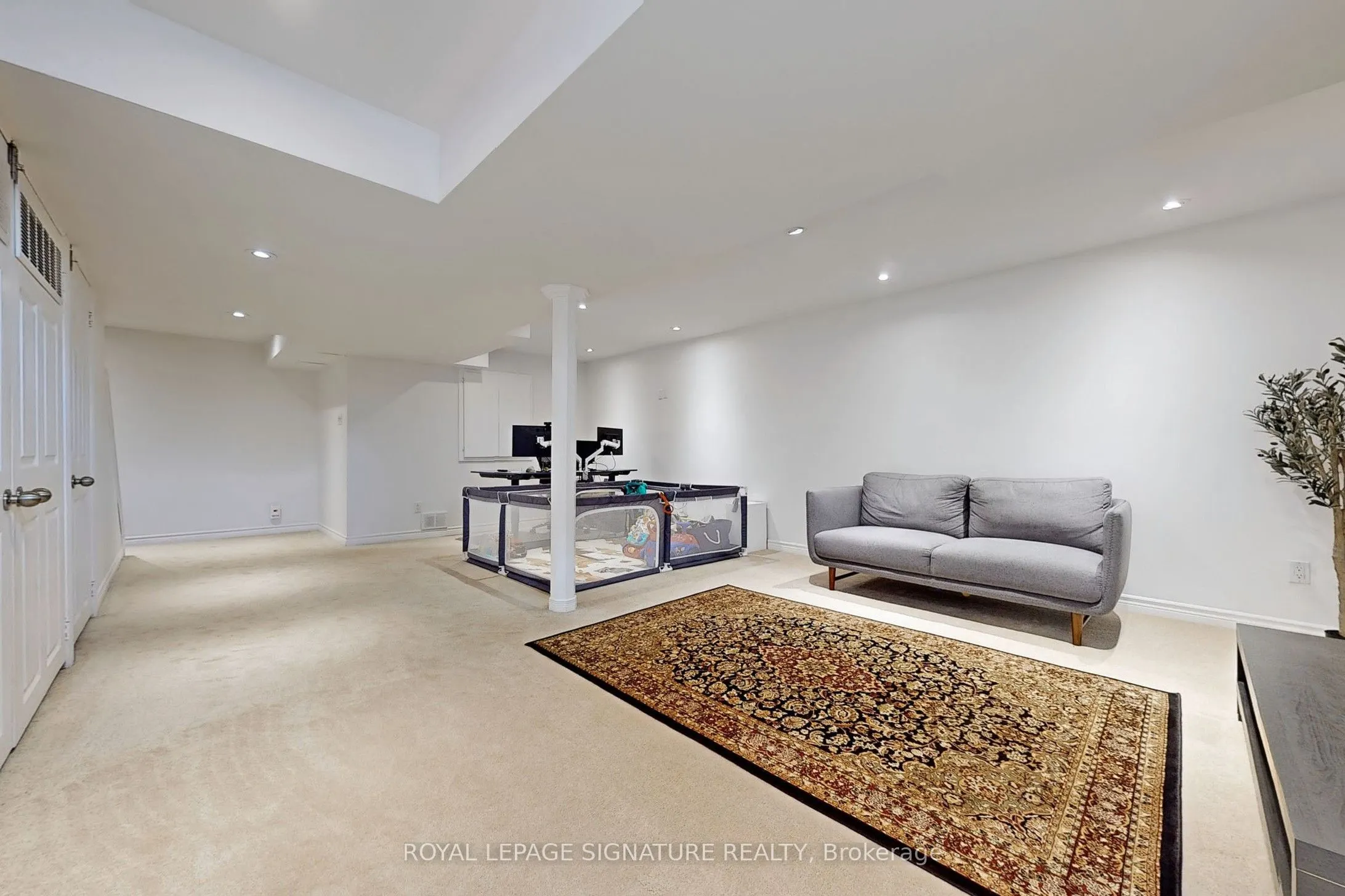 2871 Darien Road, #23