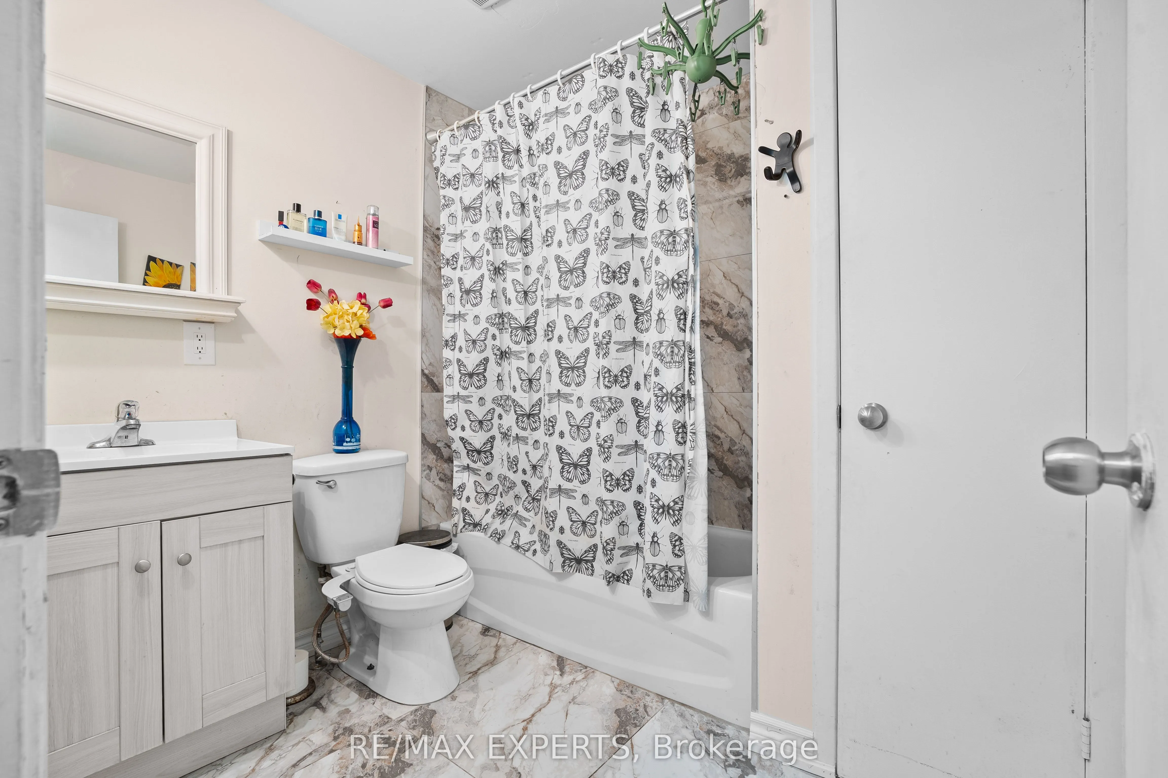 2779 Gananoque Drive, #35