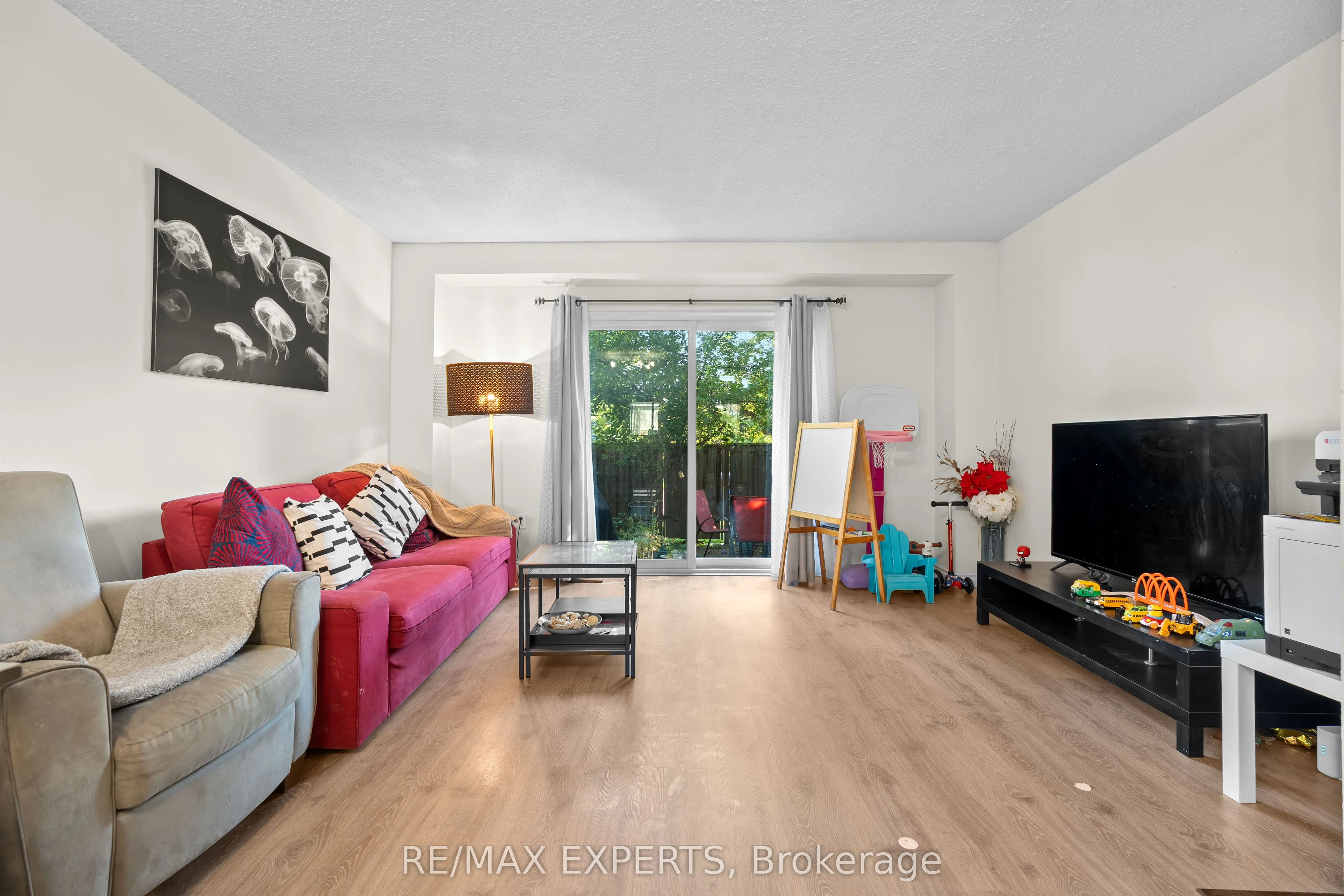 2779 Gananoque Drive, #35