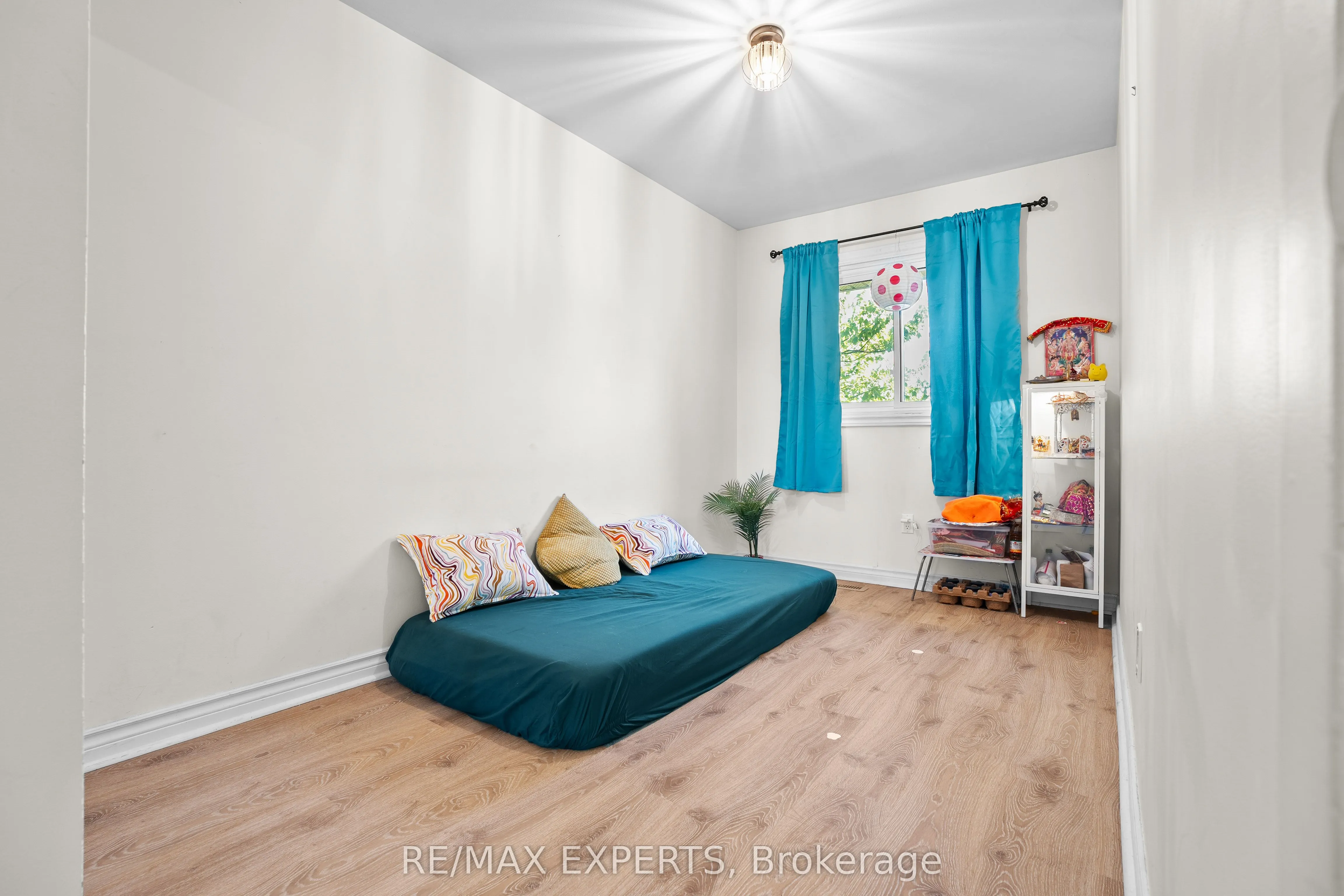 2779 Gananoque Drive, #35