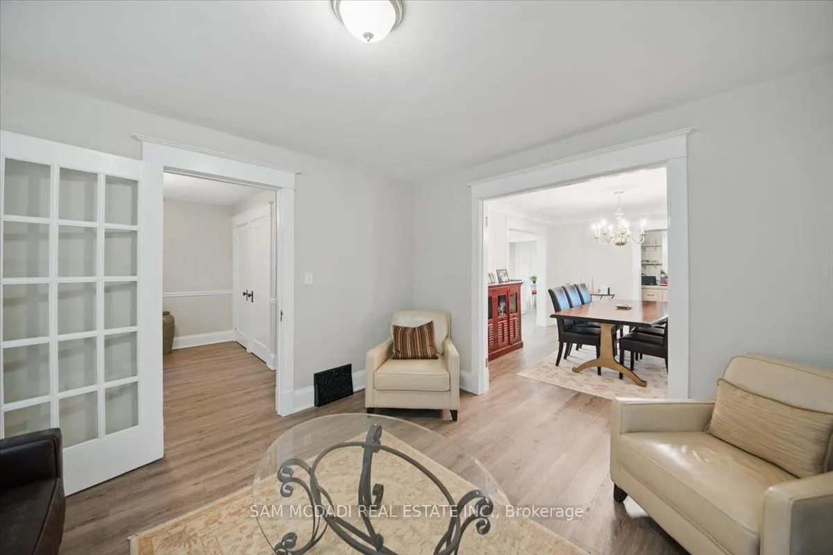 81 Chisholm Street
