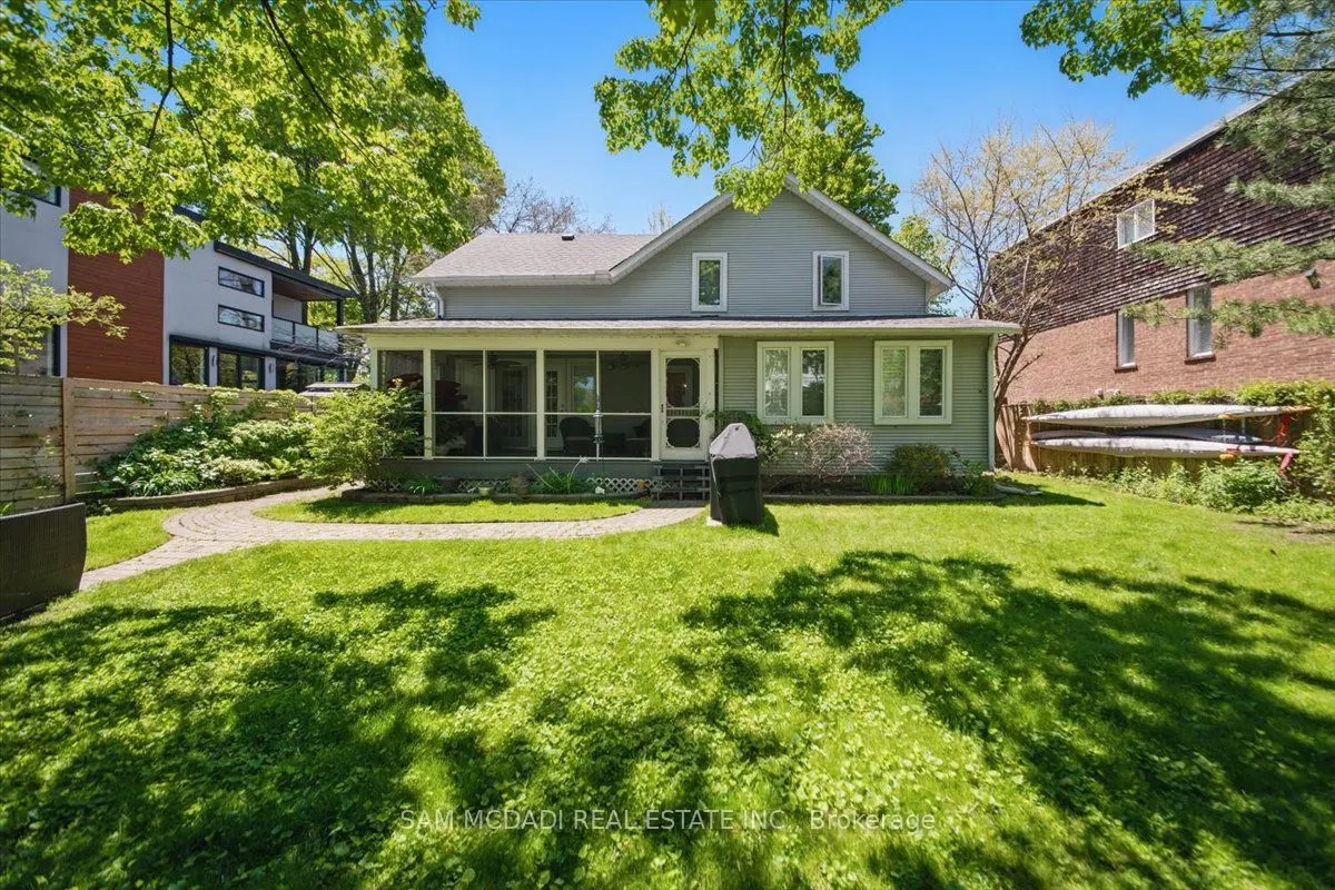 81 Chisholm Street