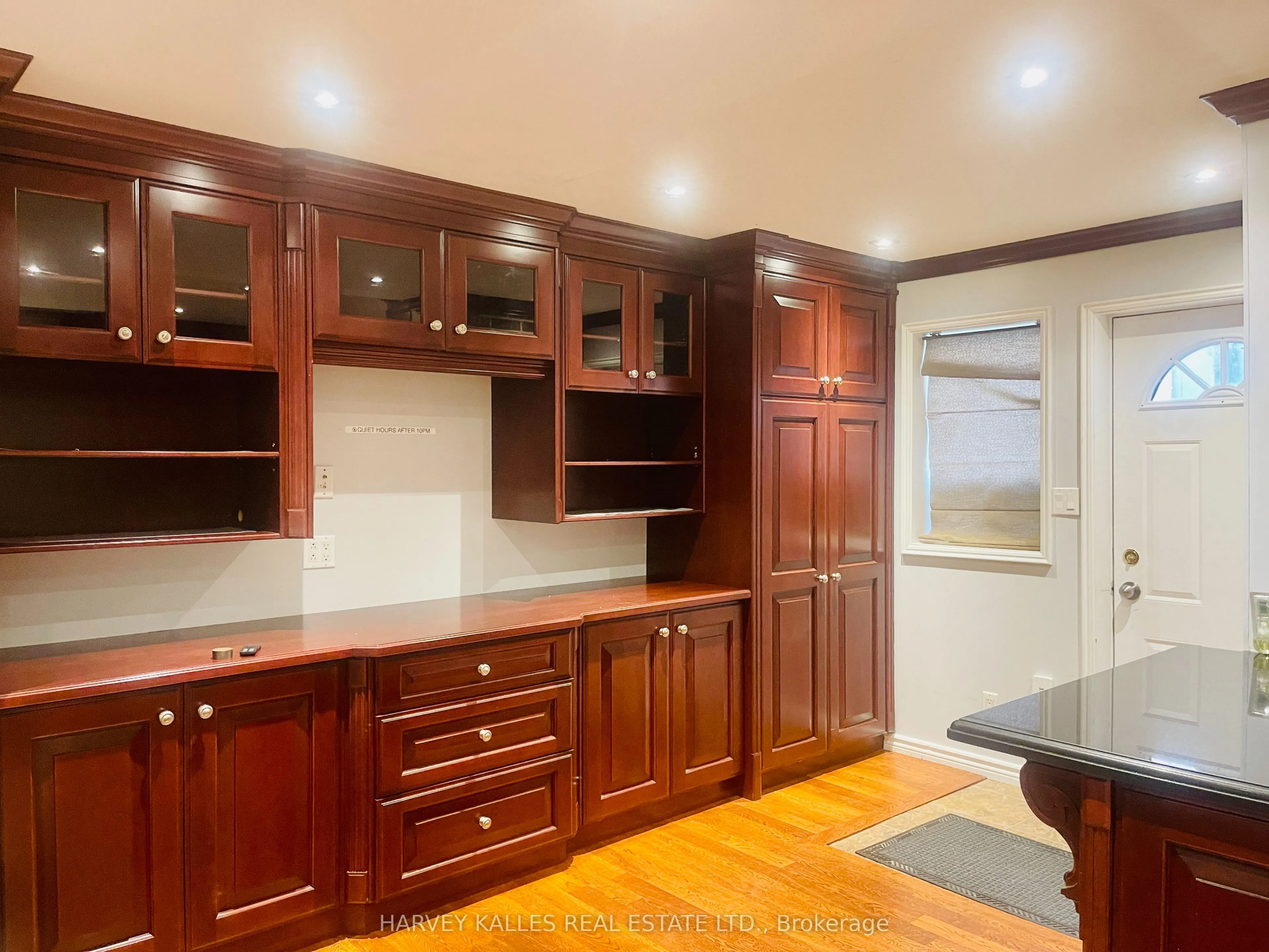 1538 Davenport Road, #Main