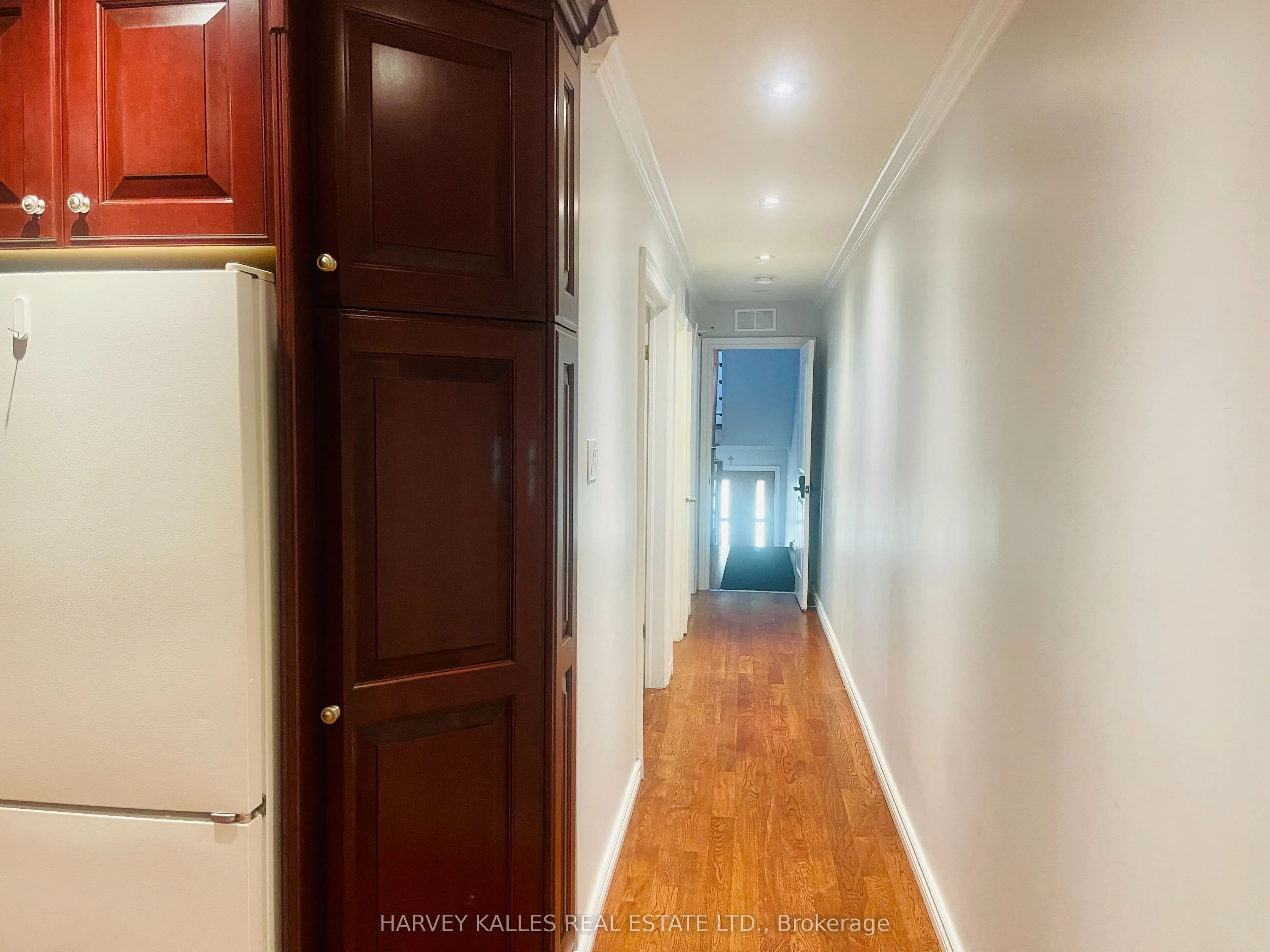 1538 Davenport Road, #Main